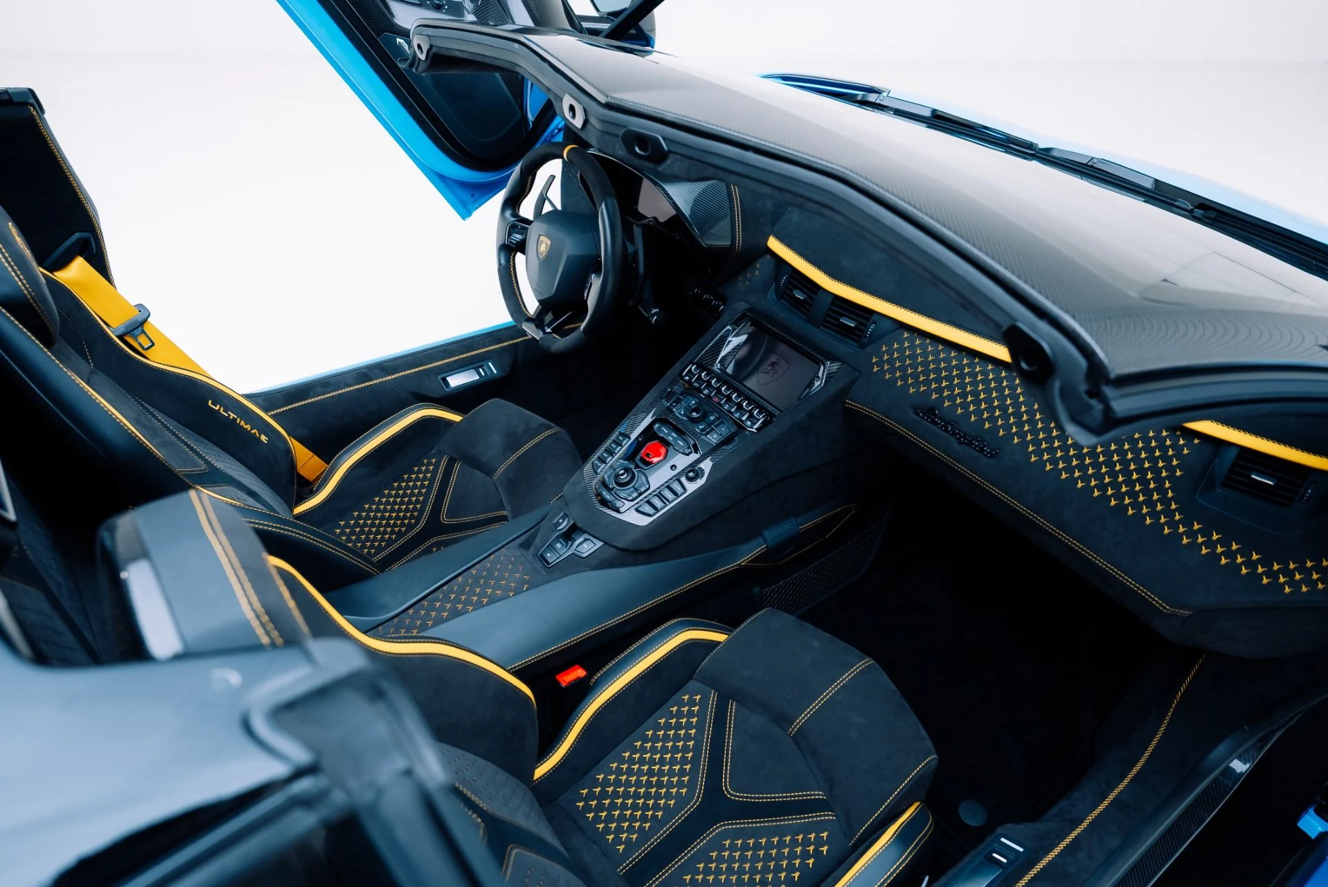 mph038_1777939525_Used_2022_Lamborghini_Aventador_LP_780_4_Ultimae_1767656987_e777f3ab50