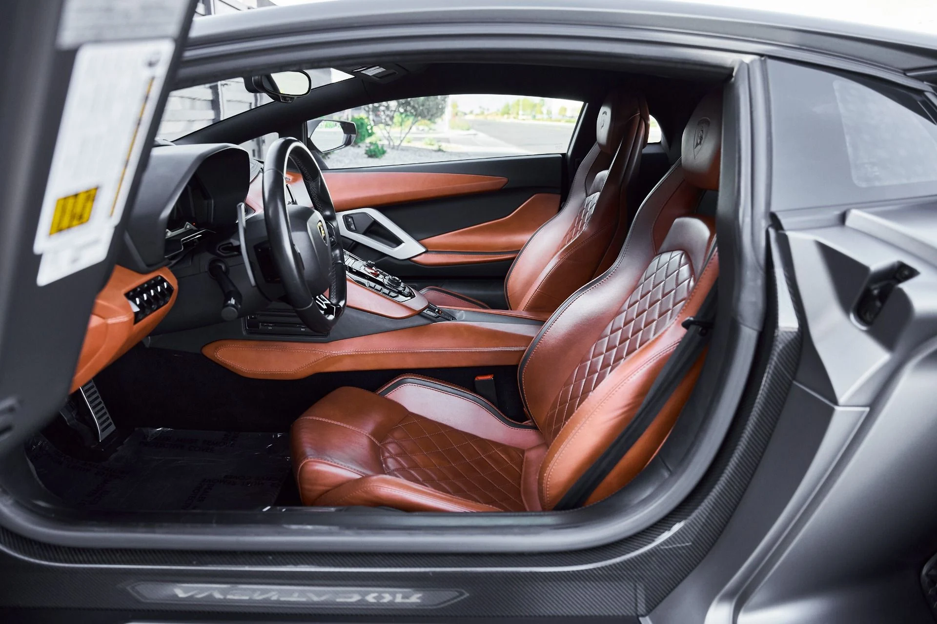 mph038_1798808696_Used_2018_Lamborghini_Aventador_S_Base_1773191830_4a576ed24f