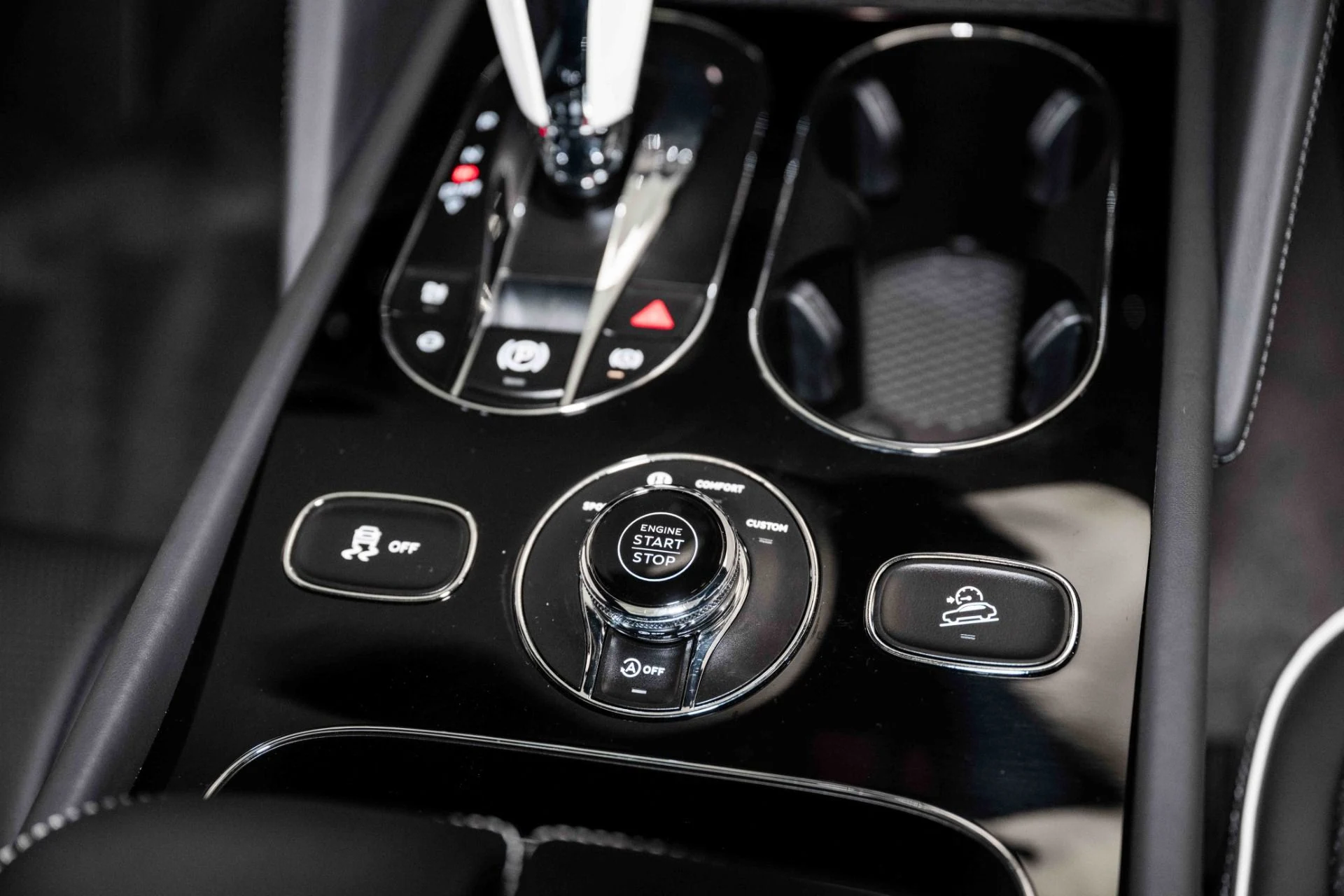 mph038_1810245395_Used_2024_Bentley_Bentayga_S_1793120198_b93a8a4237
