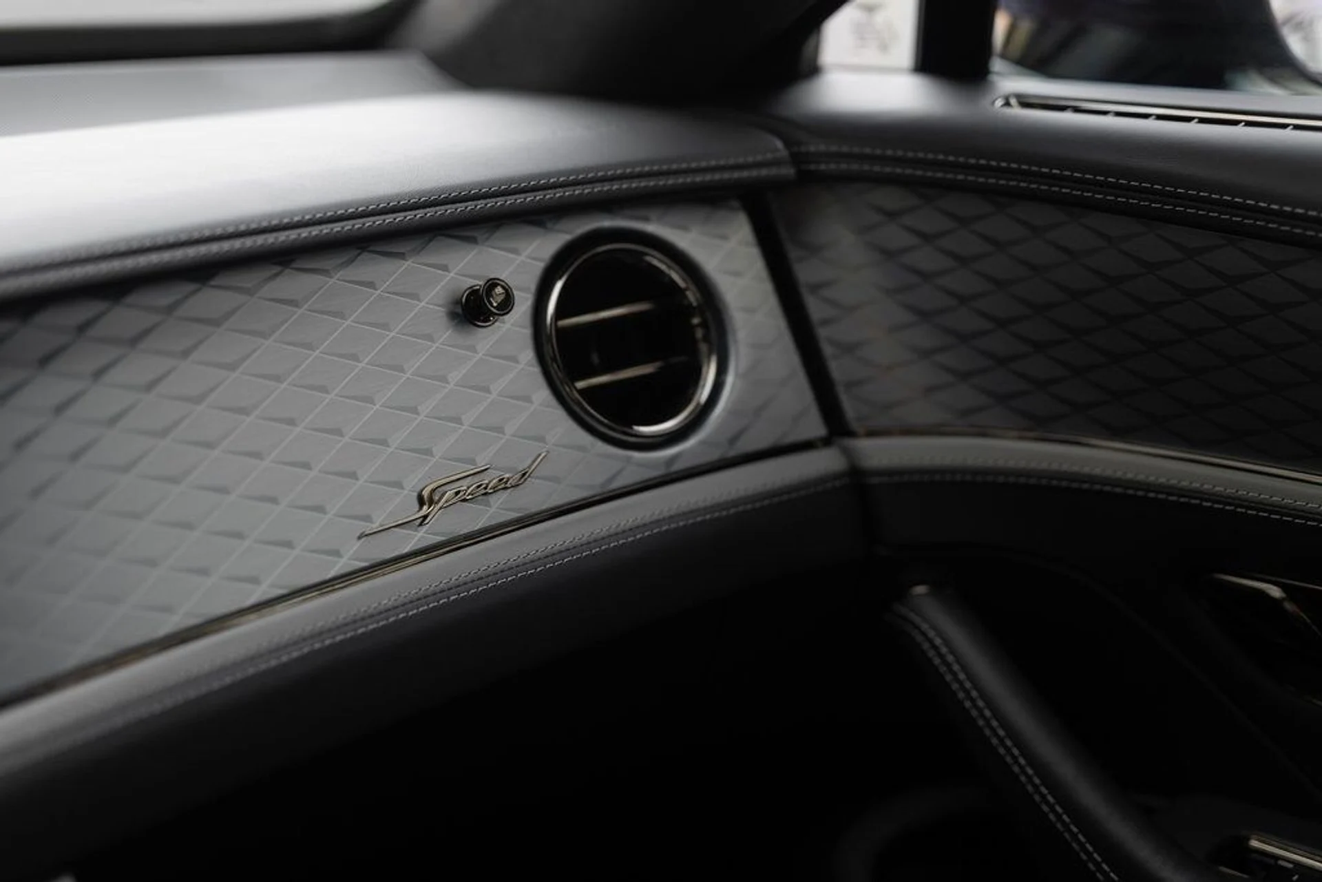 mph038_1811194697_d155a3ea6b1fef0e4163bb1a9fb77e35x_43b7de31da