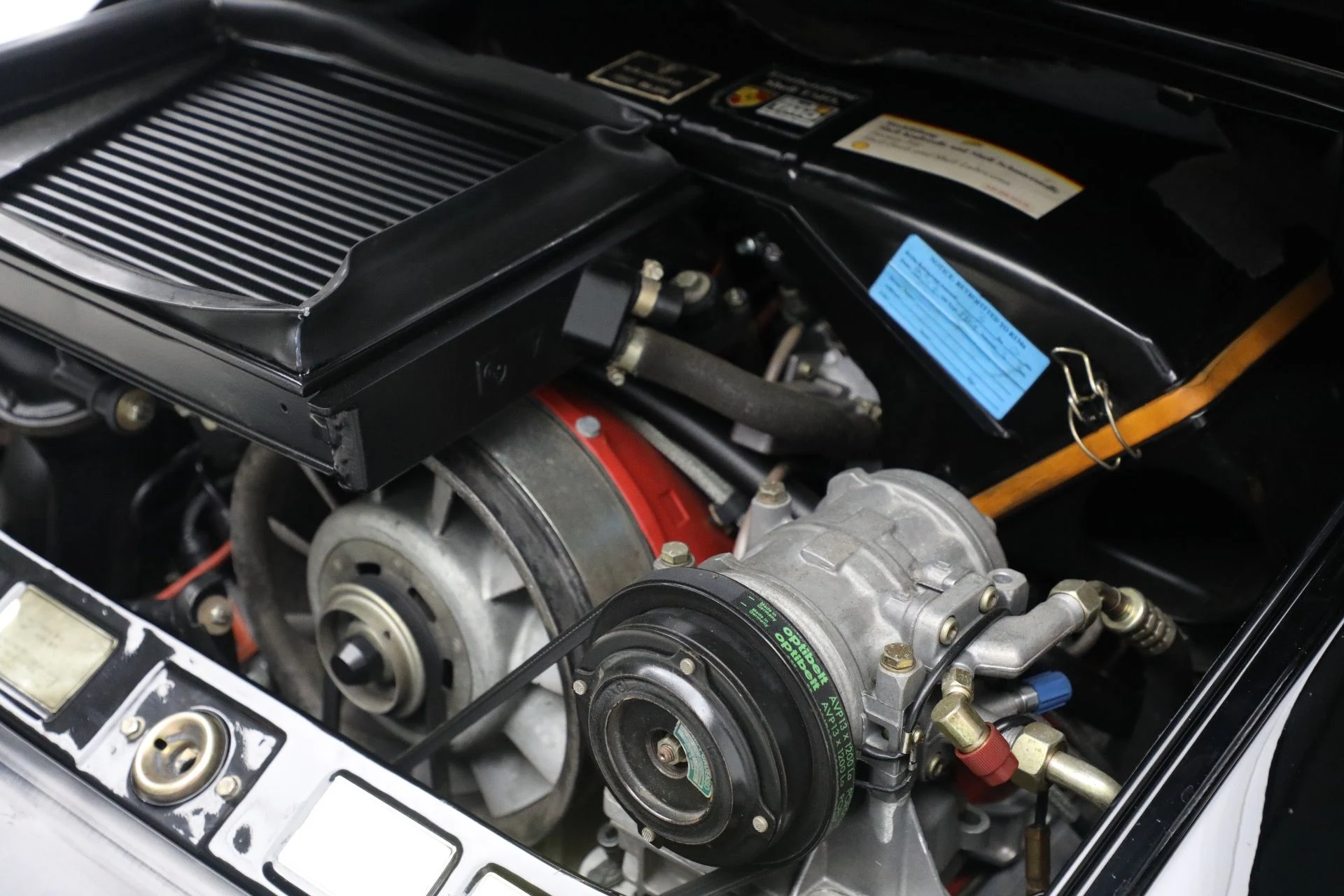 mph038_1813111897_Used_1989_Porsche_911_Carrera_Turbo_a2df74dd7b