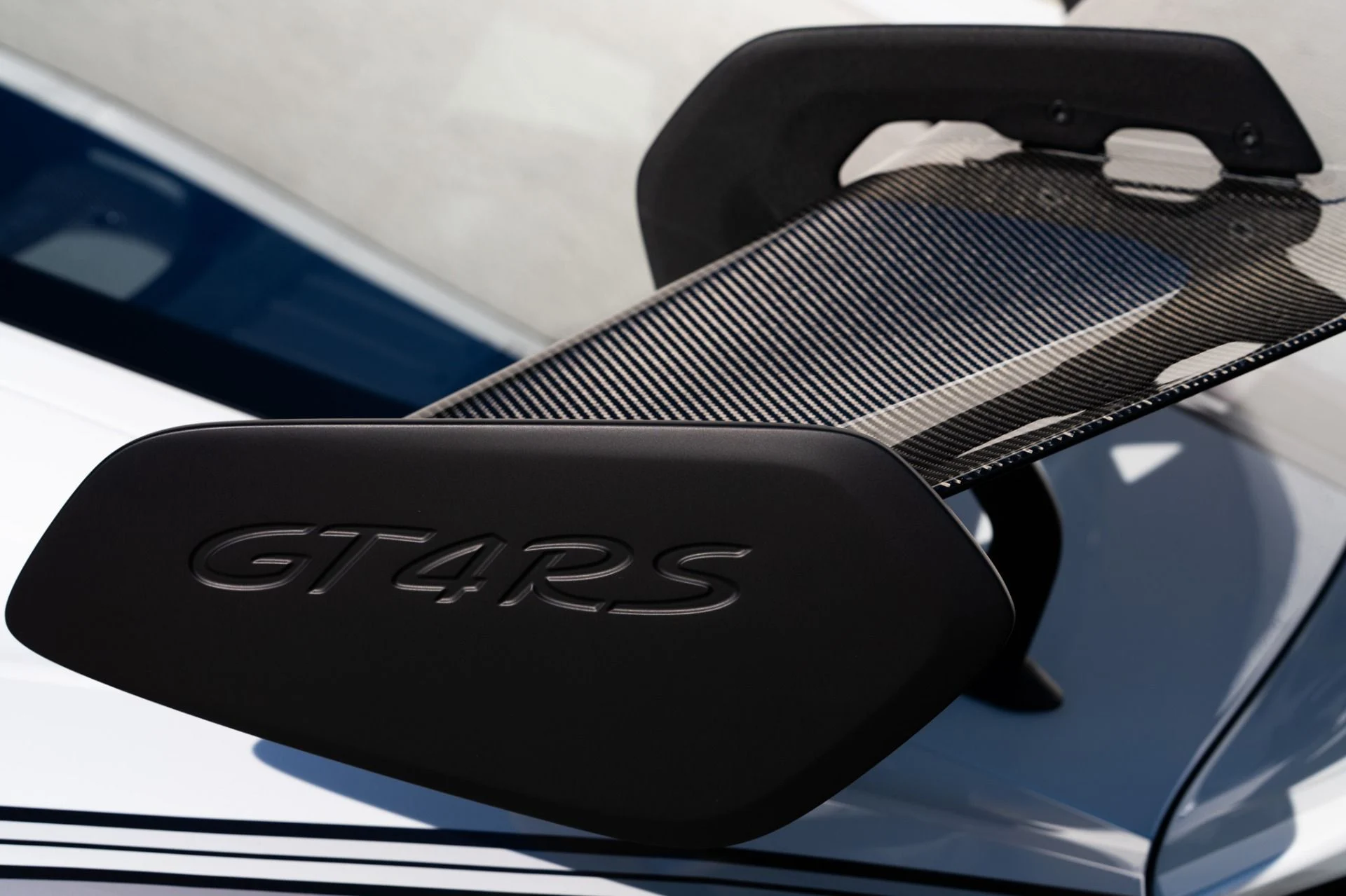 mph038_1814301146_Used_2023_Porsche_718_Cayman_GT_4_RS_Weissach_1757357689_f48413fd99