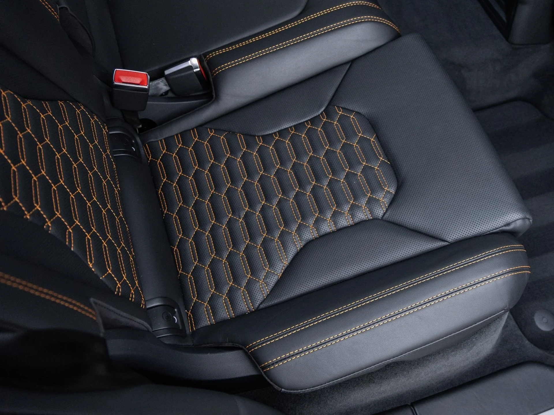 mph038_182492480_39_b7b91652ab