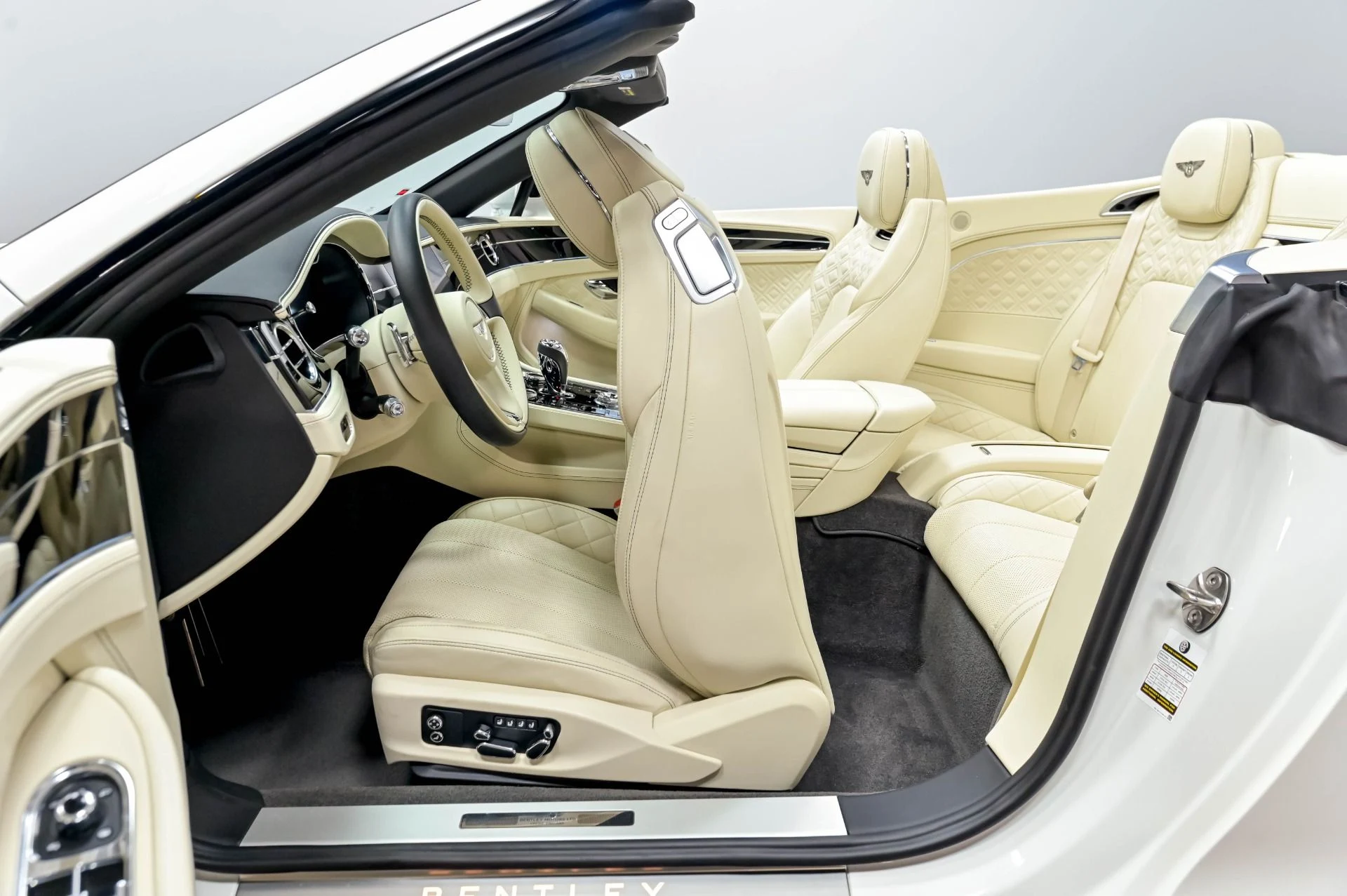 mph038_1829074742_Used_2020_Bentley_Continental_GT_V8_1780589697_7650358903