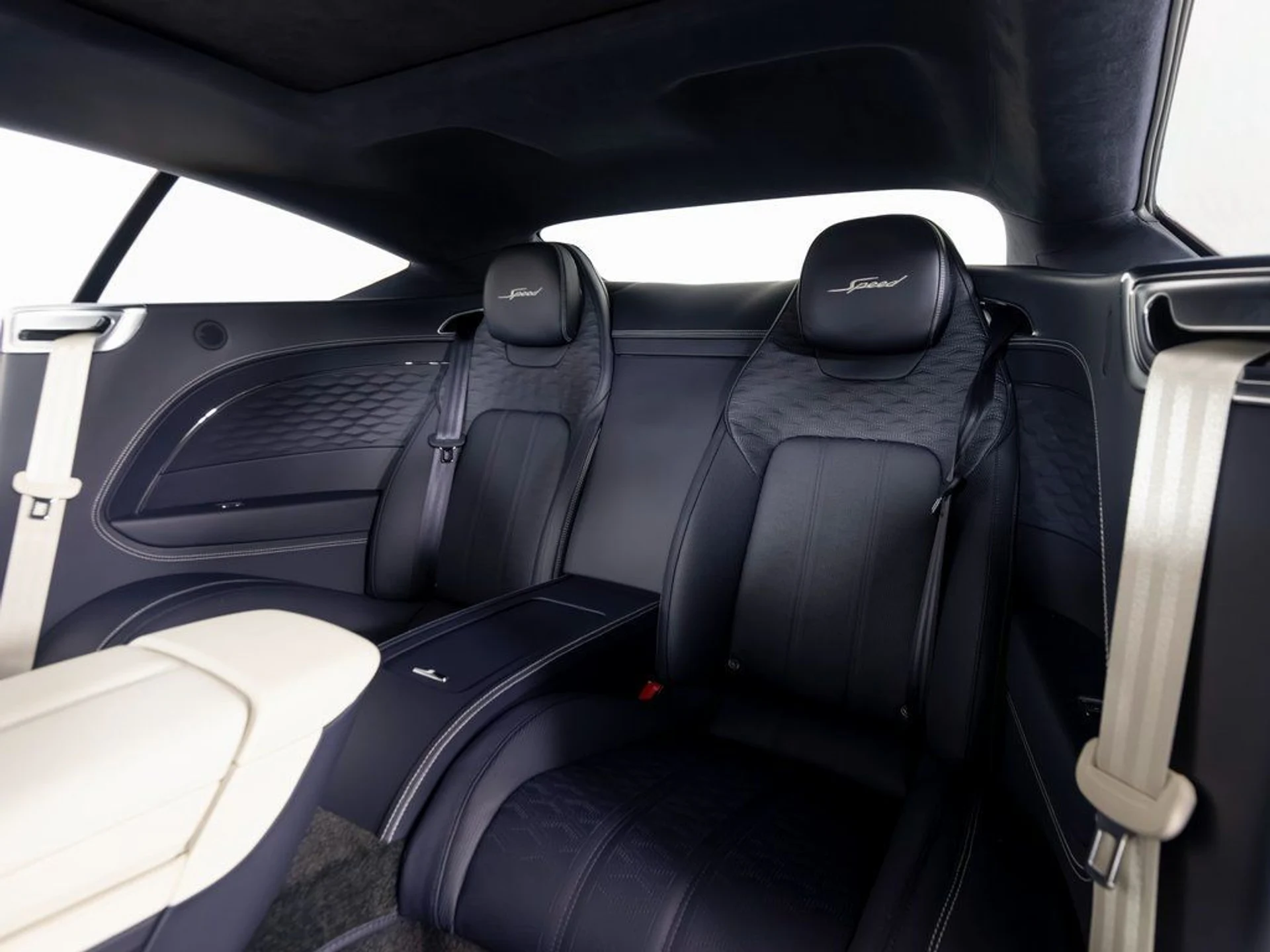 mph038_1829345889_67f6c151f8131aee537b6ce35eea4e31x_d8915c08b6