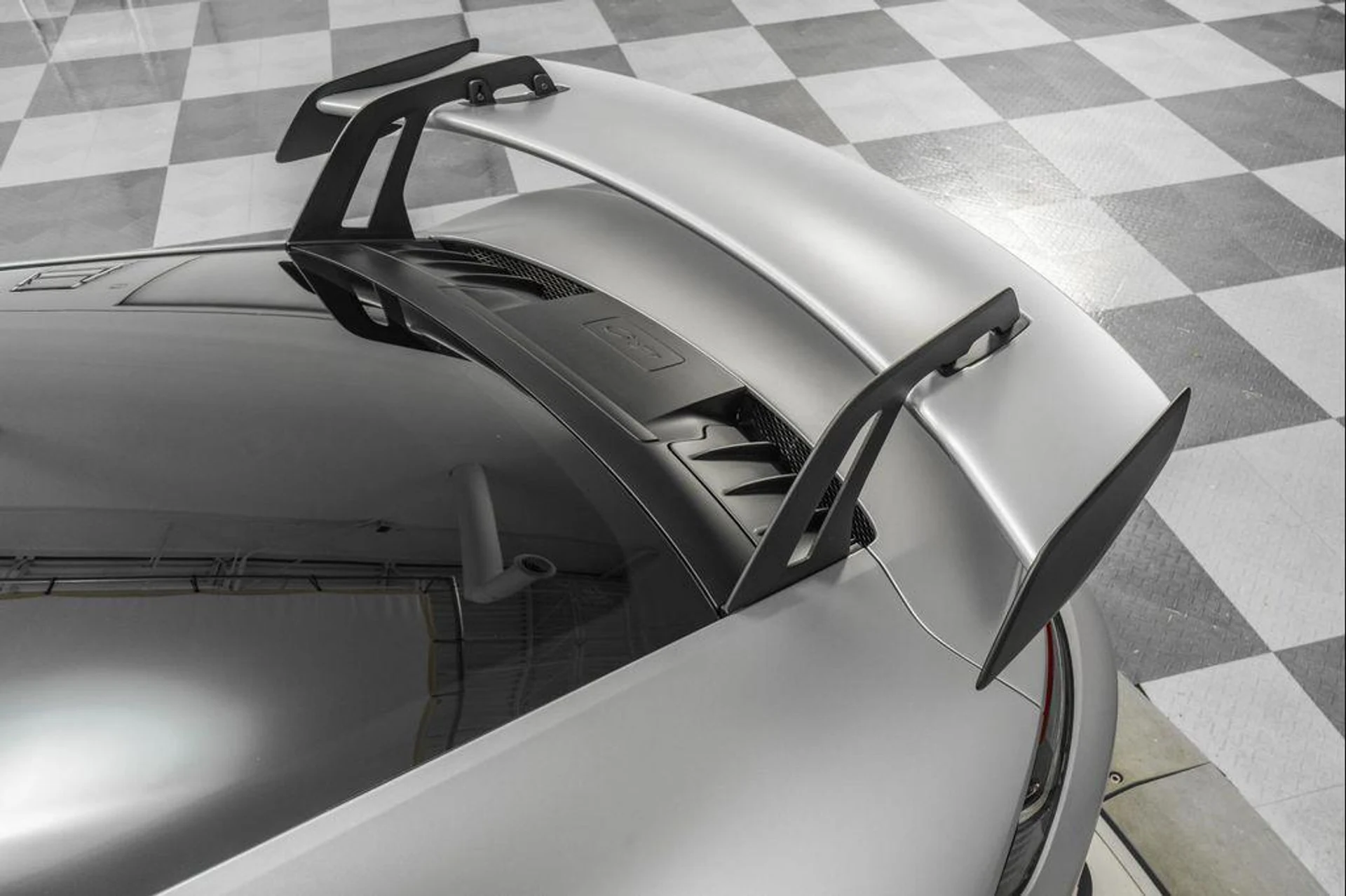 mph038_183001913_Rb_AW_8maobbhru8_Nzwi_KYB_Sjshm_I_42fdc1d70c