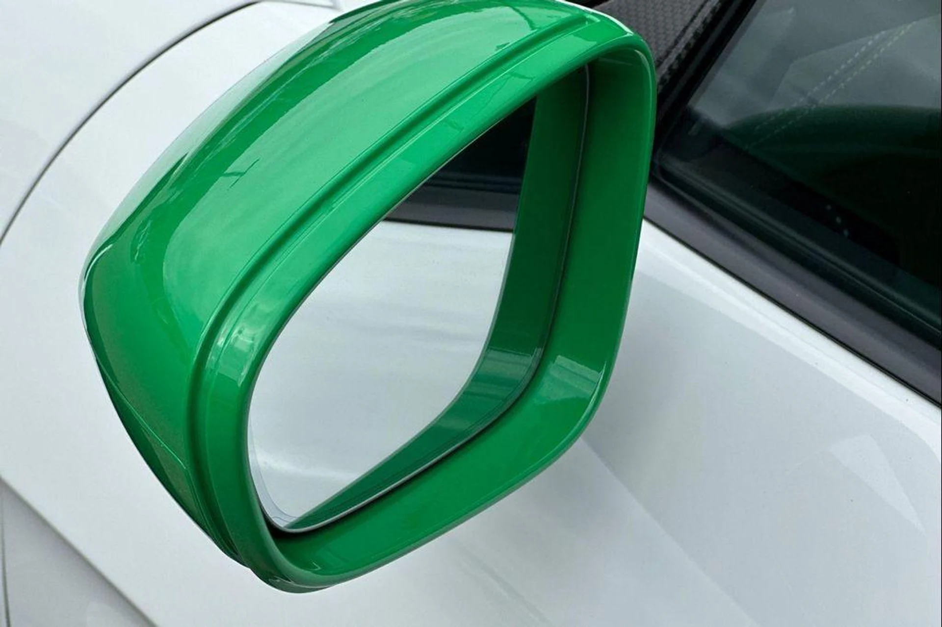 mph038_1830120146_Z101zw_T_Ymh4z_Kwr_Hjwr1q87_Le_E_db9632067a