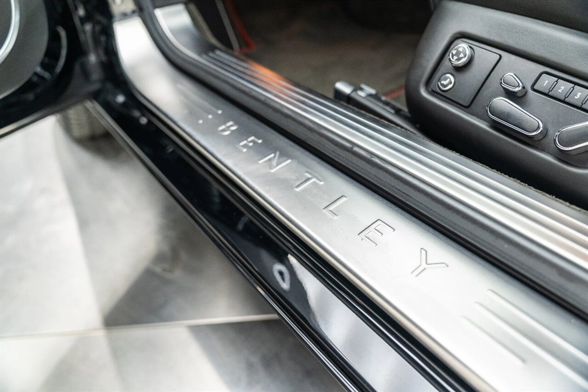 mph038_1847326344_d5245bd90f_1280_e7225d67f3