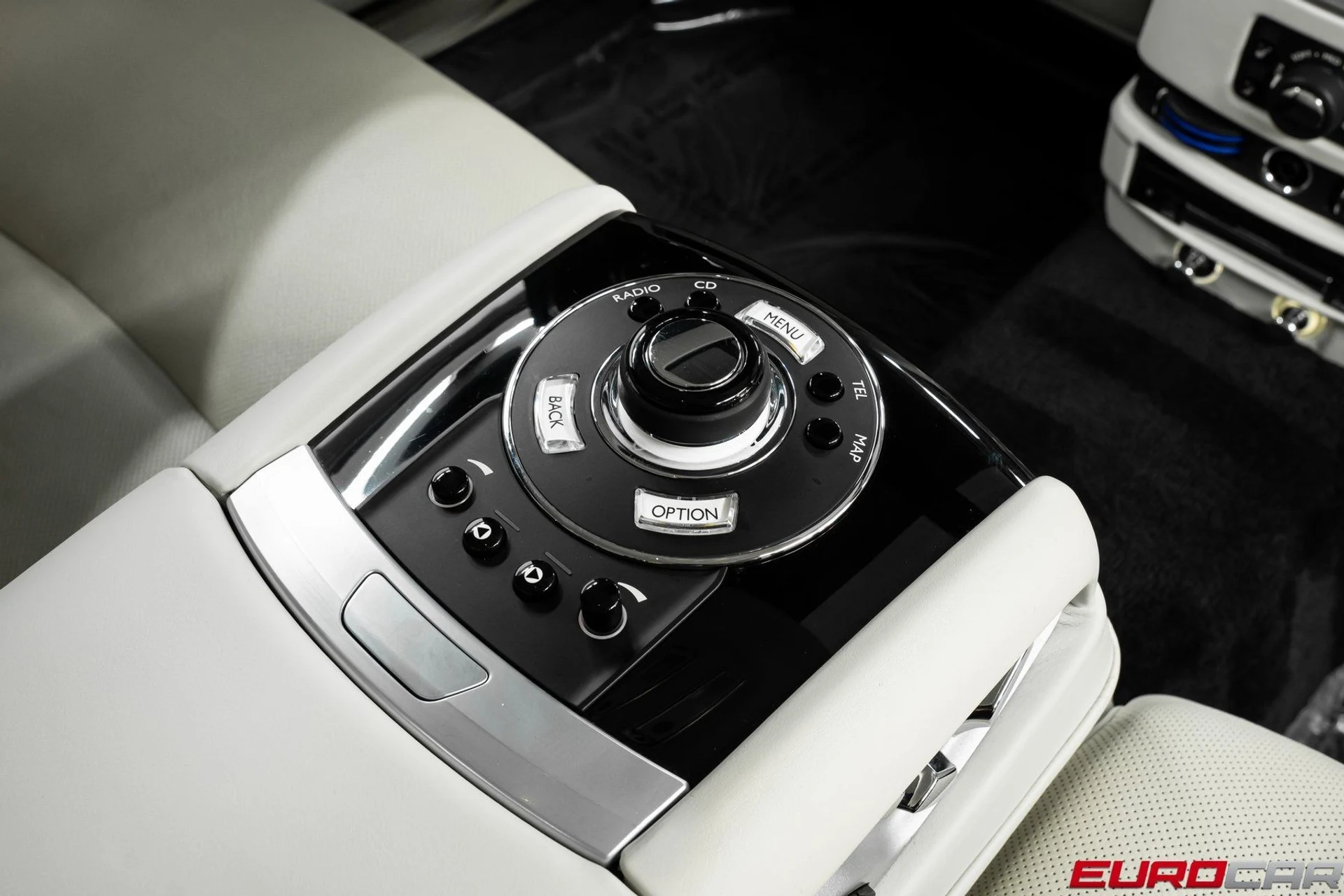 mph038_1851635662_image_39_193bd4a476