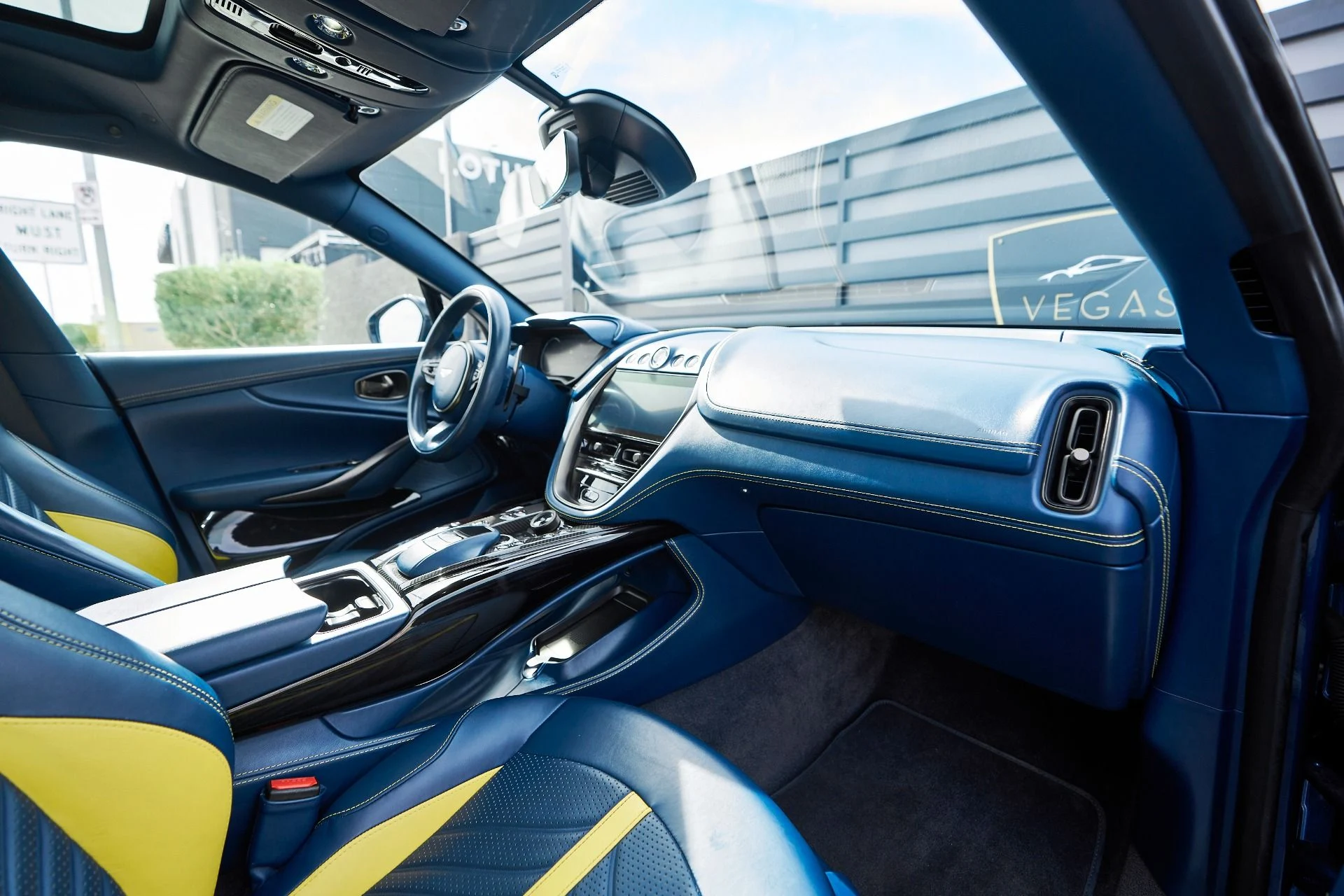 mph038_1876965522_Used_2023_Aston_Martin_DBX_707_1762900366_f7a40a846f