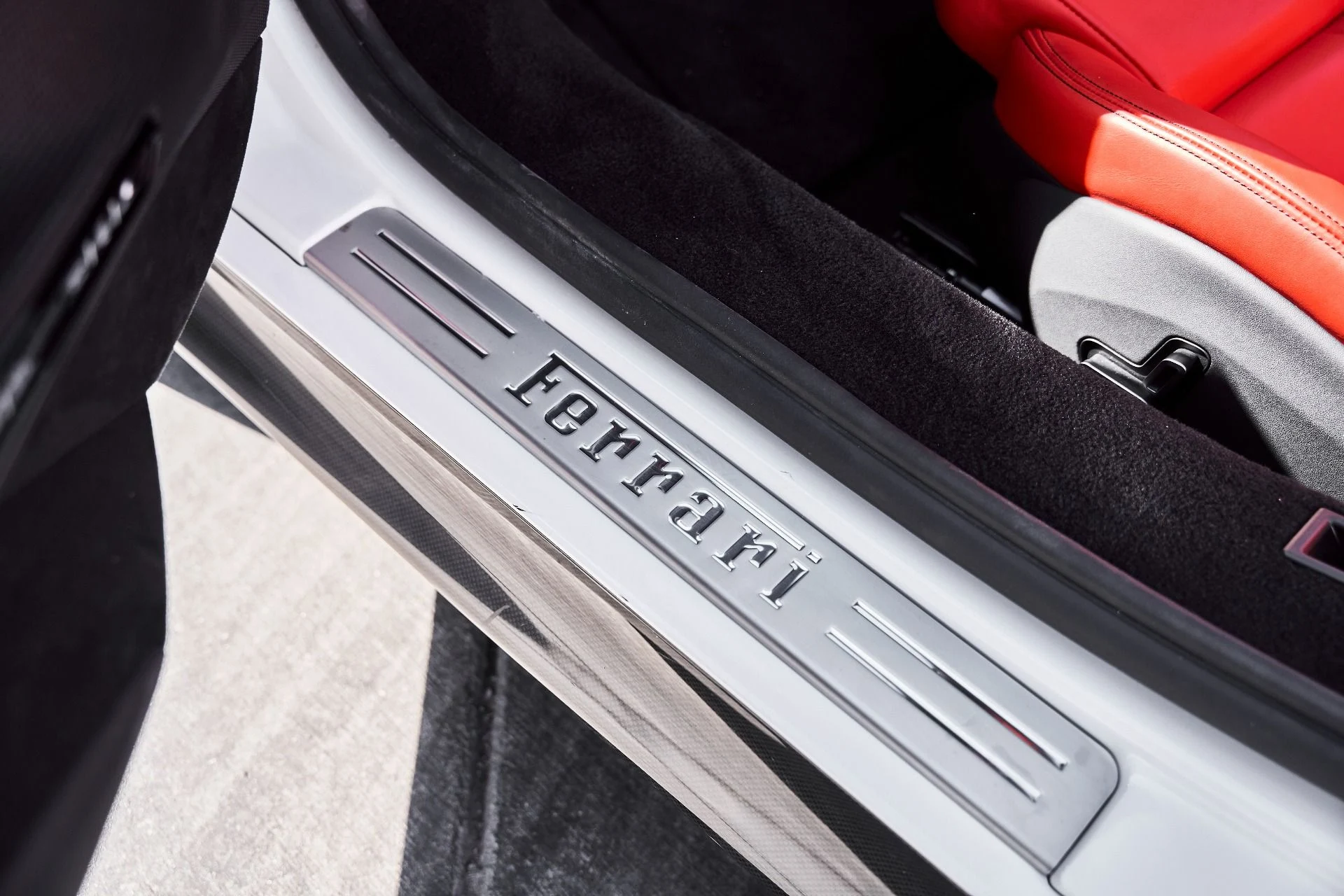 mph038_1880438426_Used_2024_Ferrari_SF_90_Spider_Base_1776734350_5264ce2990