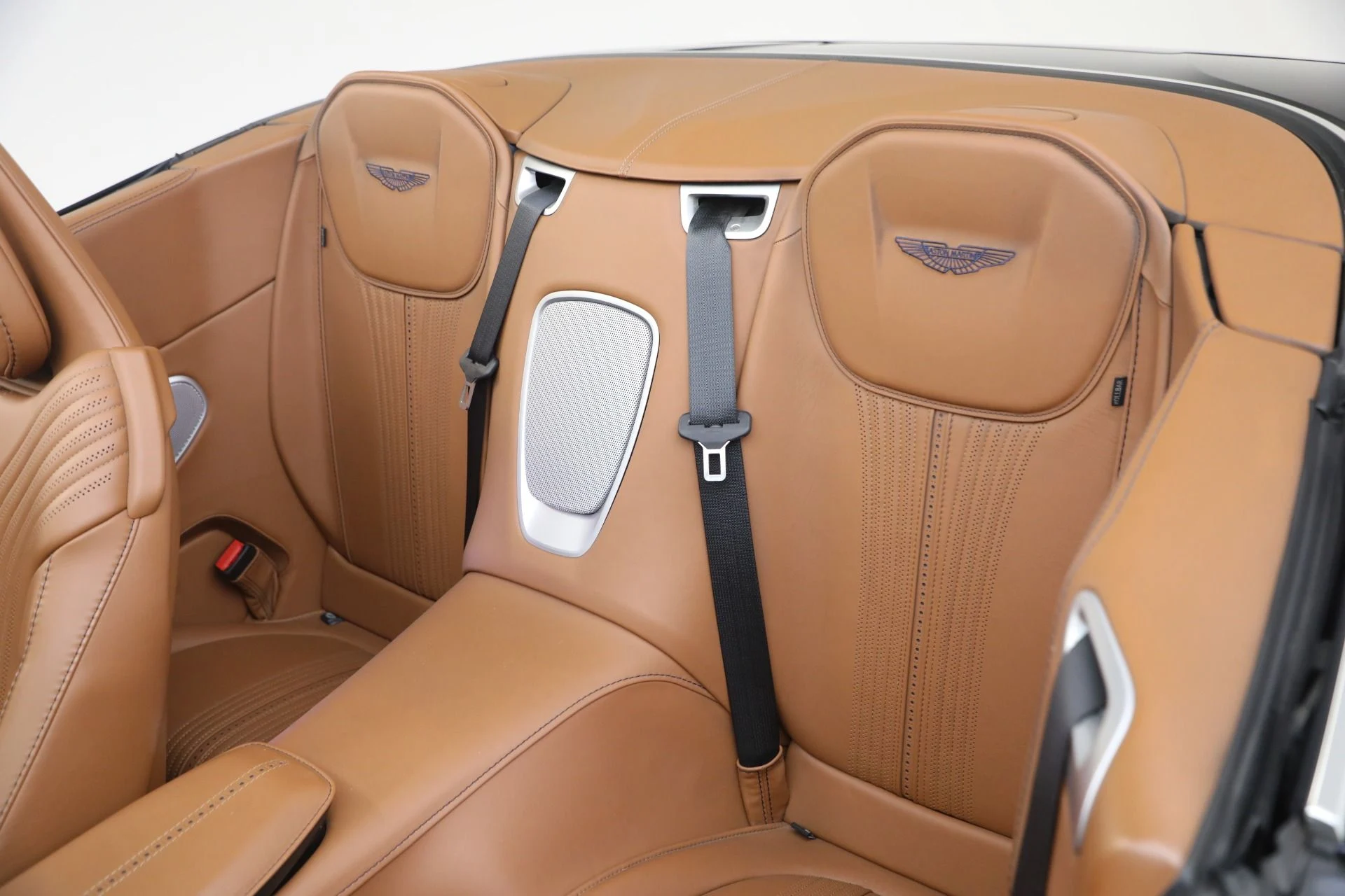 mph038_1881129963_Used_2019_Aston_Martin_DB_11_Volante_1770764888_fef6117c9b
