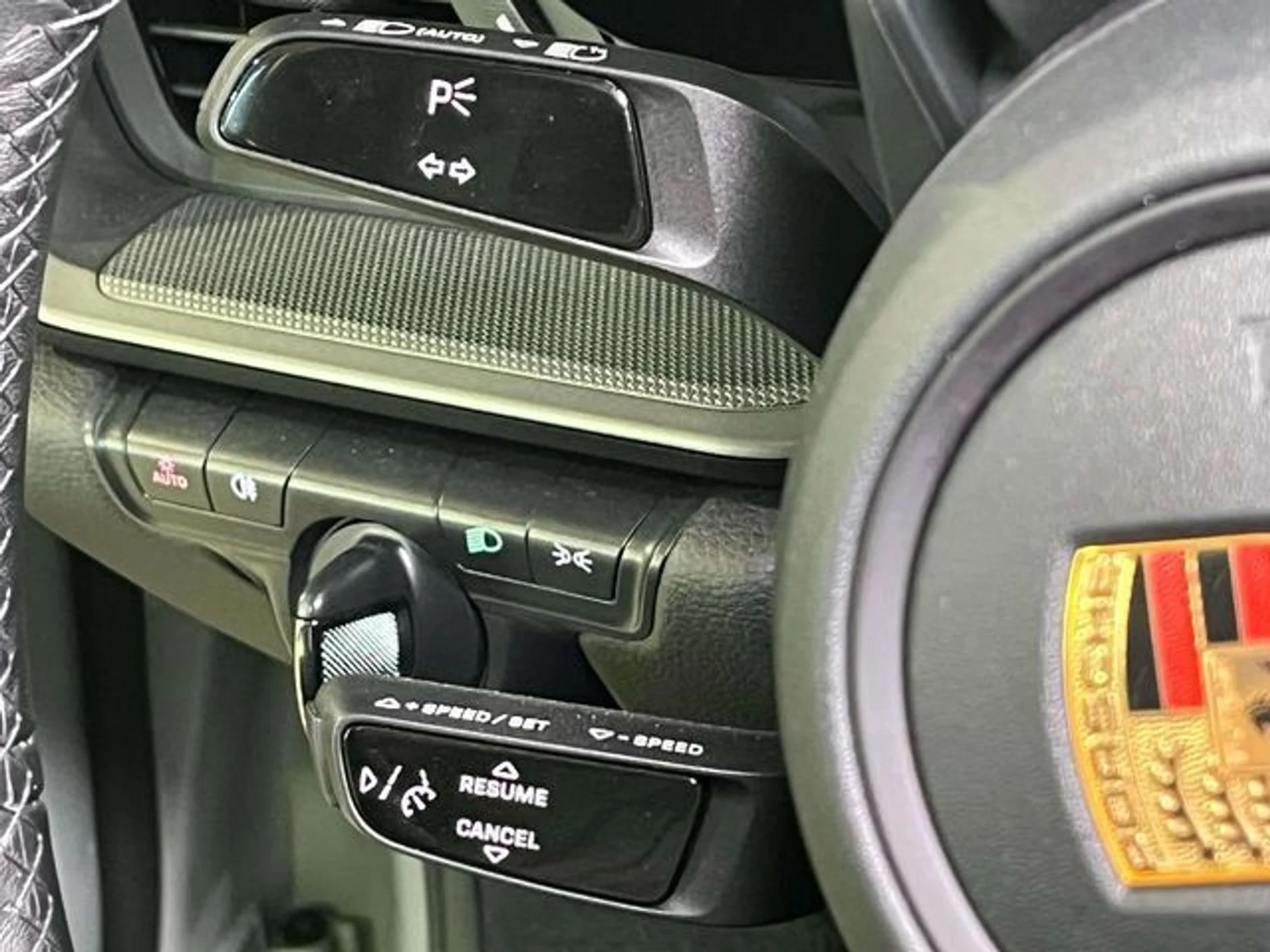 mph038_188147292_166b72ebbc5748ba5787496daaa9cf27x_723185c343