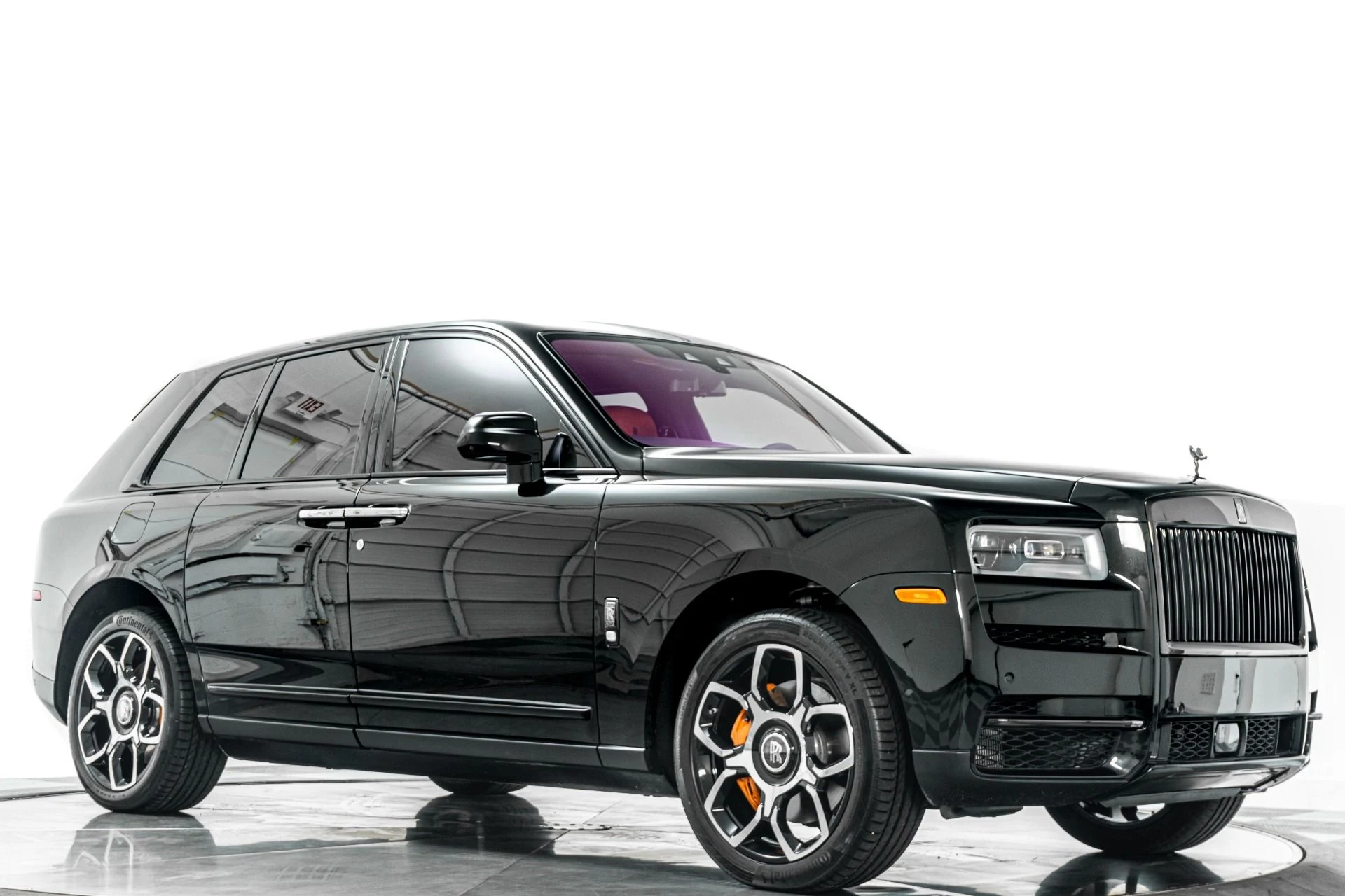 mph038_1885364380_Used_2024_Rolls_Royce_Cullinan_Black_Badge_Very_Low_Miles_Rear_Console_With_Crystalware_1779371397_1884d8f5fb