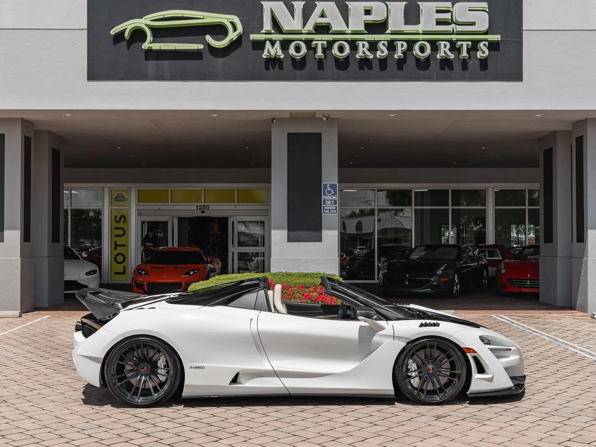 mph038_1886770928_Used_2020_Mc_Laren_720_S_Novitec_N_Largo_1753823153_e88a7f3dbb