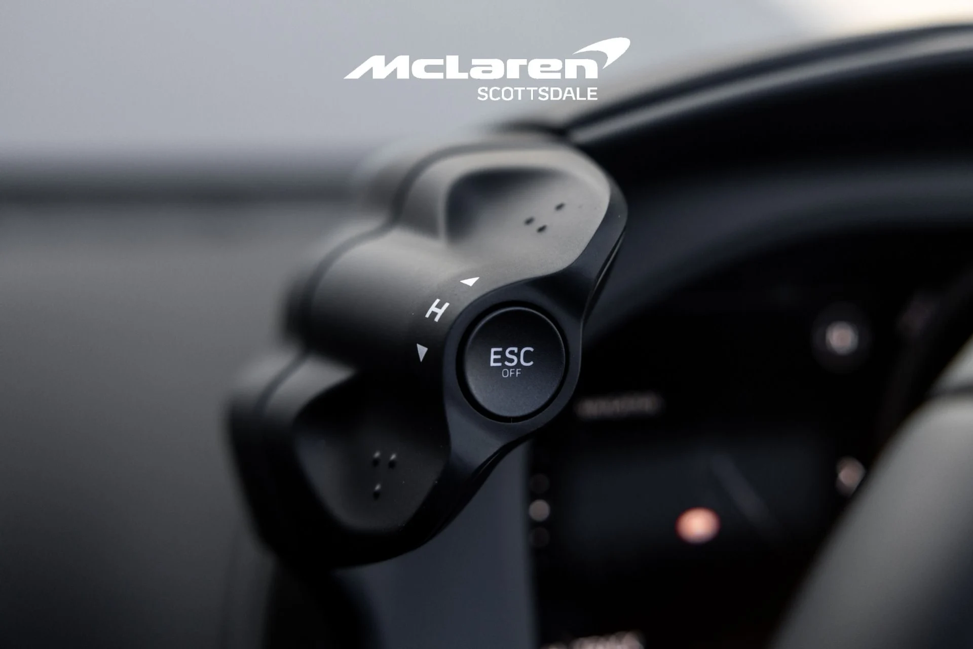 mph038_1891174808_Used_2025_MCLAREN_ARTURA_1724732445_3732555a04