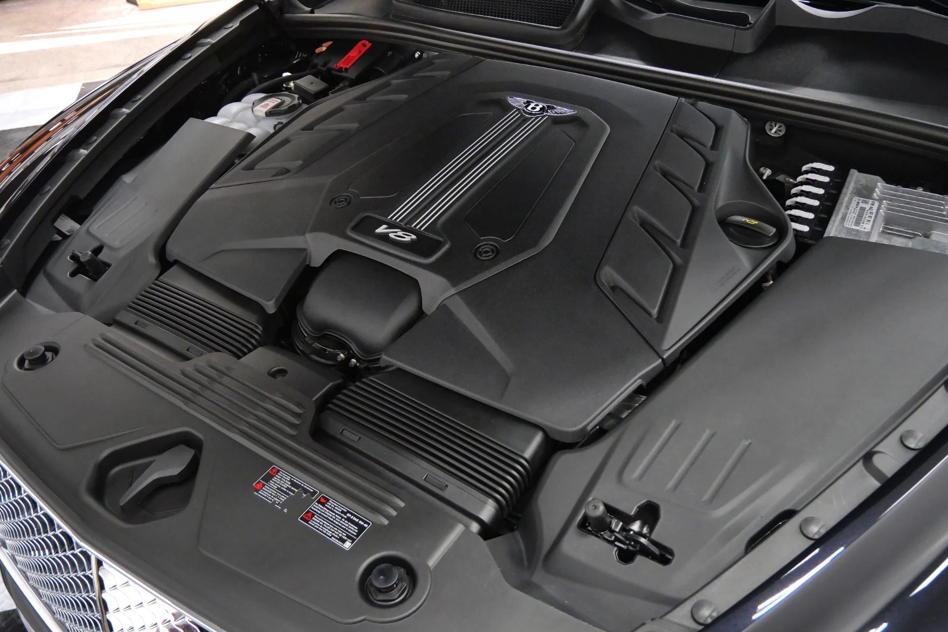 mph038_1906785940_Used_2023_Bentley_Bentayga_V8_Touring_Specification_Front_Seat_Comfort_Specification_1783533142_f2008c4d57
