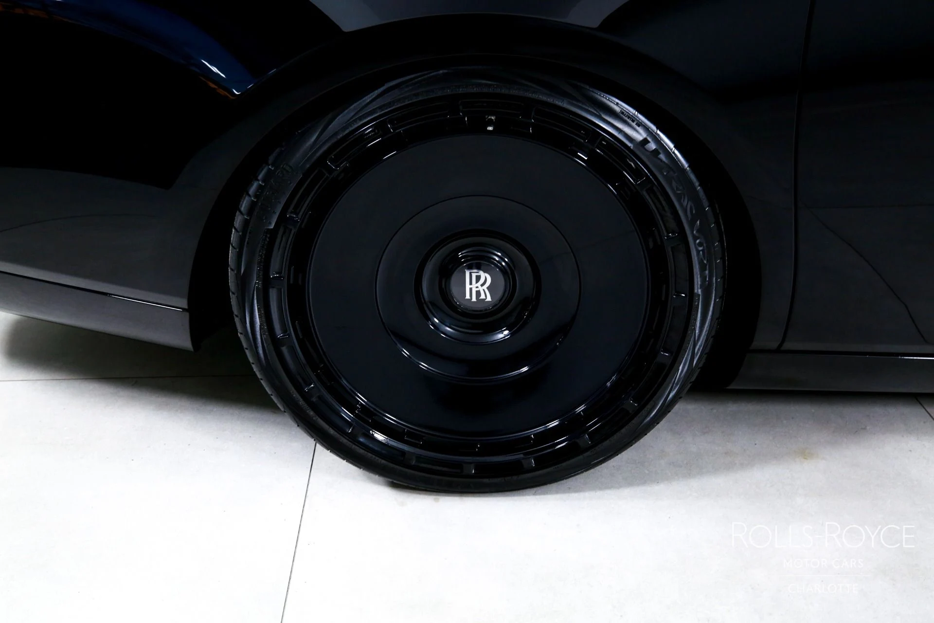 mph038_1914028183_Used_2019_Rolls_Royce_Phantom_1769450314_d69439100f