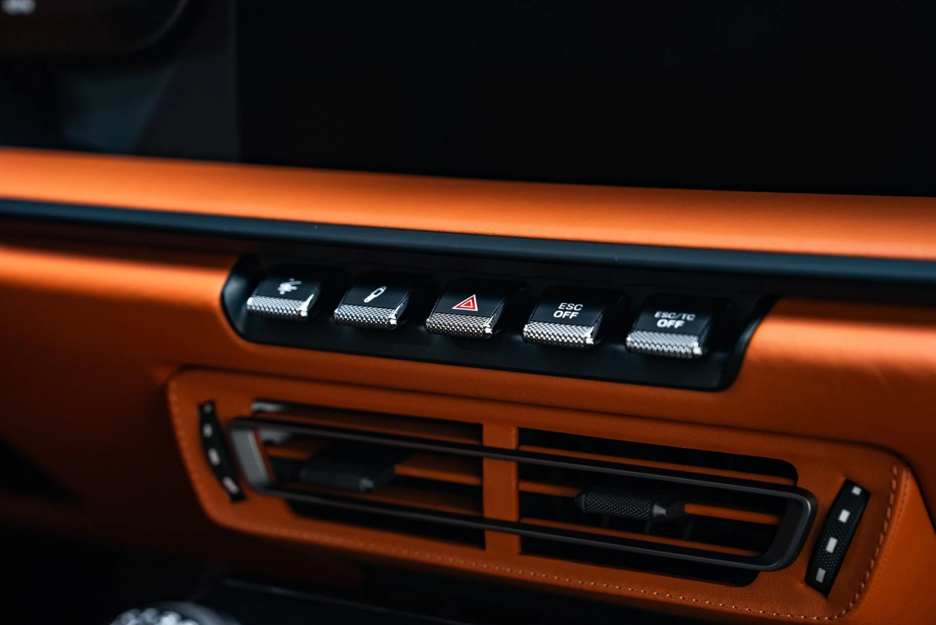 mph038_1951696754_Used_2024_Porsche_911_ST_1767635703_cd1a98b582