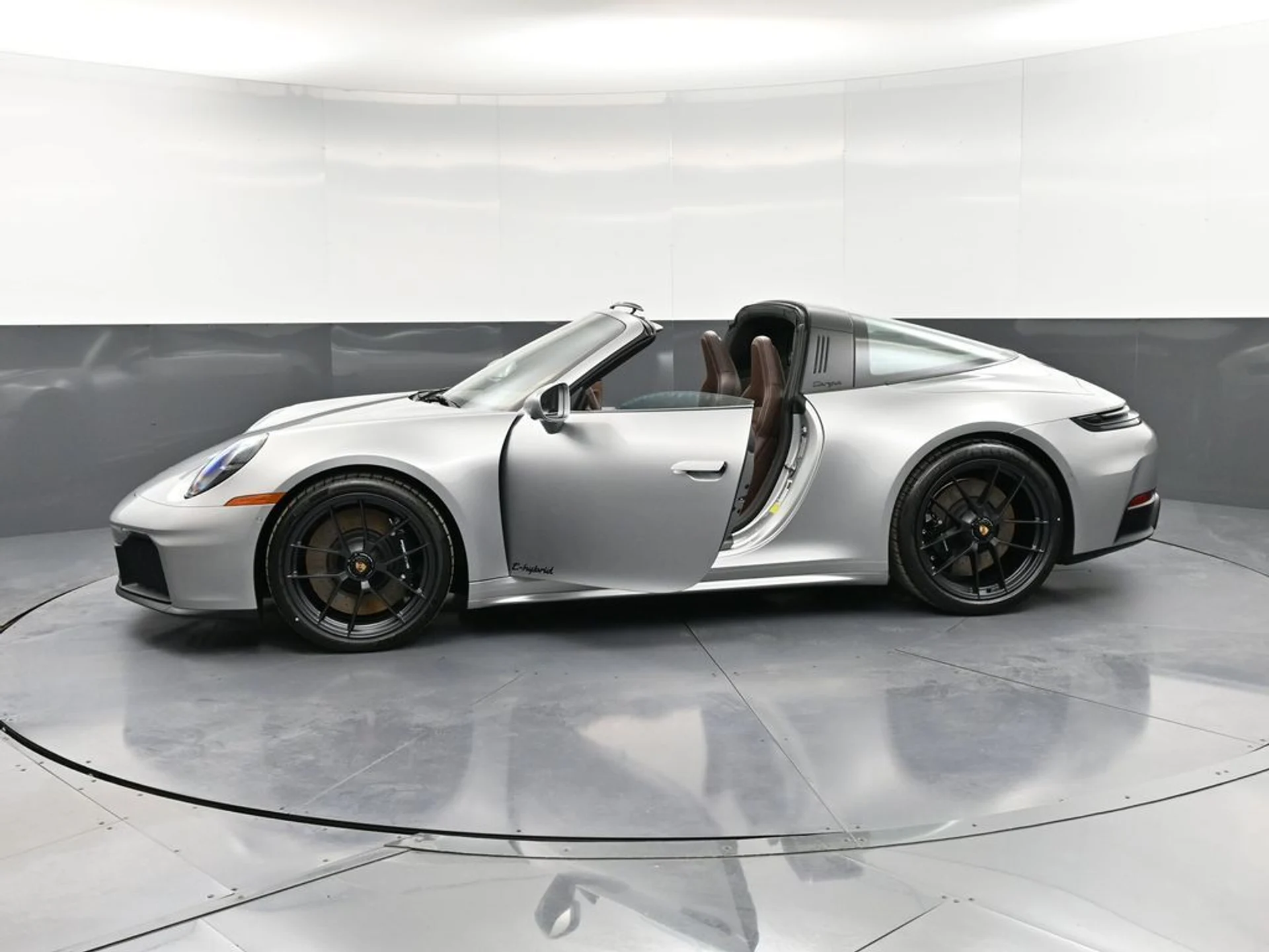 mph038_196757785_56f2c80c_194a_4072_9e57_8f15f7e0a34d_00a82a7e56