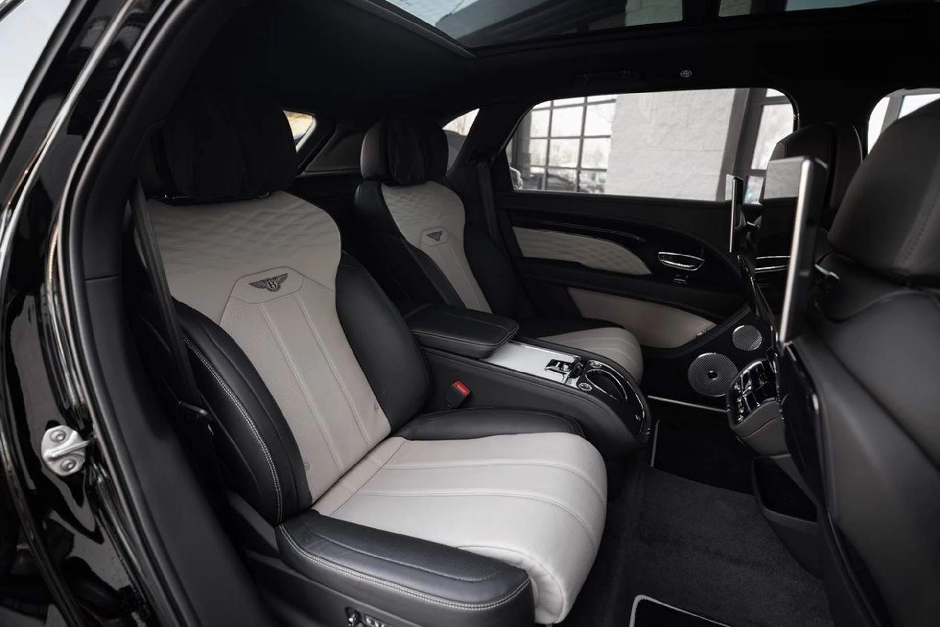 mph038_1973548202_3172554df2f921796e20af8edd4de30dx_63165db22d