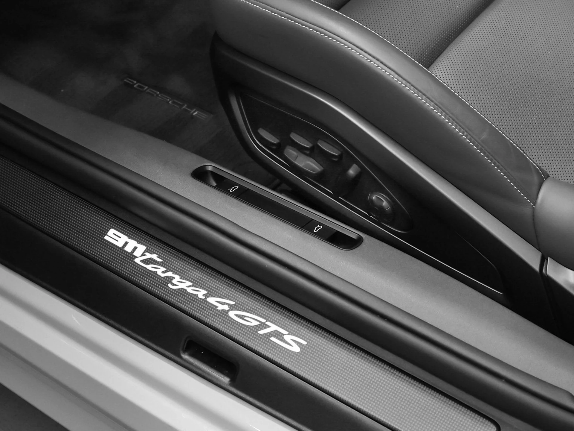 mph038_1976156378_39_6fe60bfe95