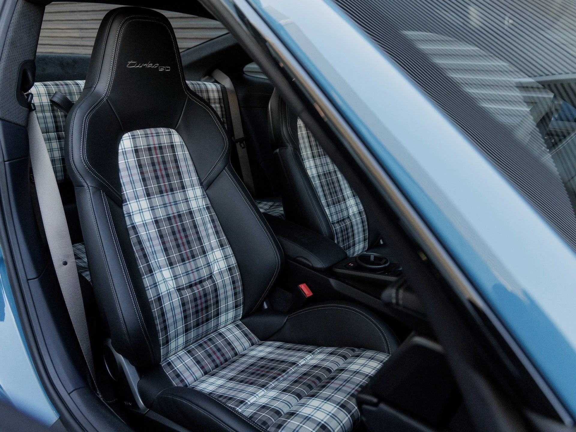 mph038_1981989207_39_077eb54516