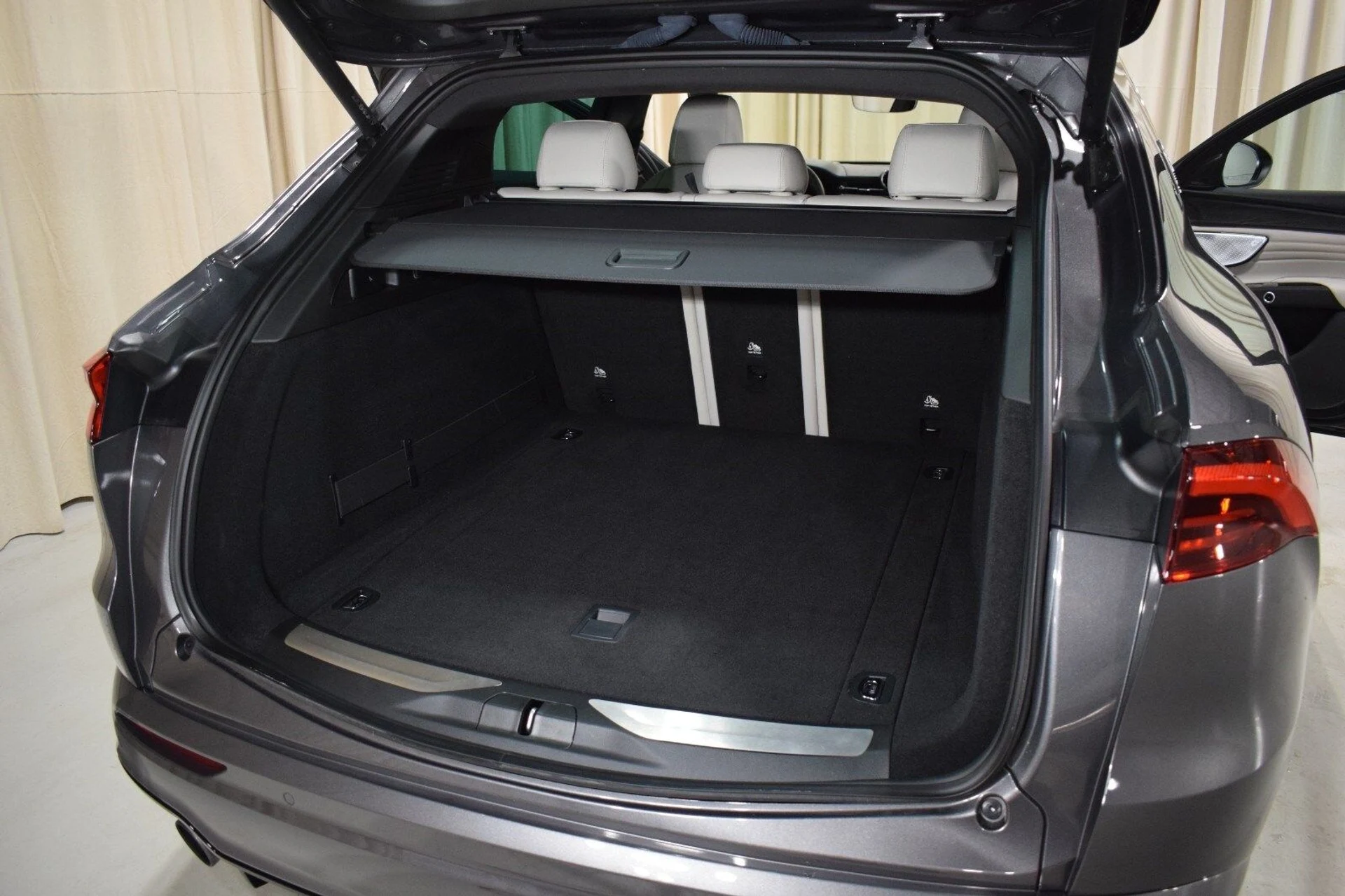 mph038_1984935495_a8dd79e1fd8f06b3e6a30d1c0a32ebfdx_215c119bd5