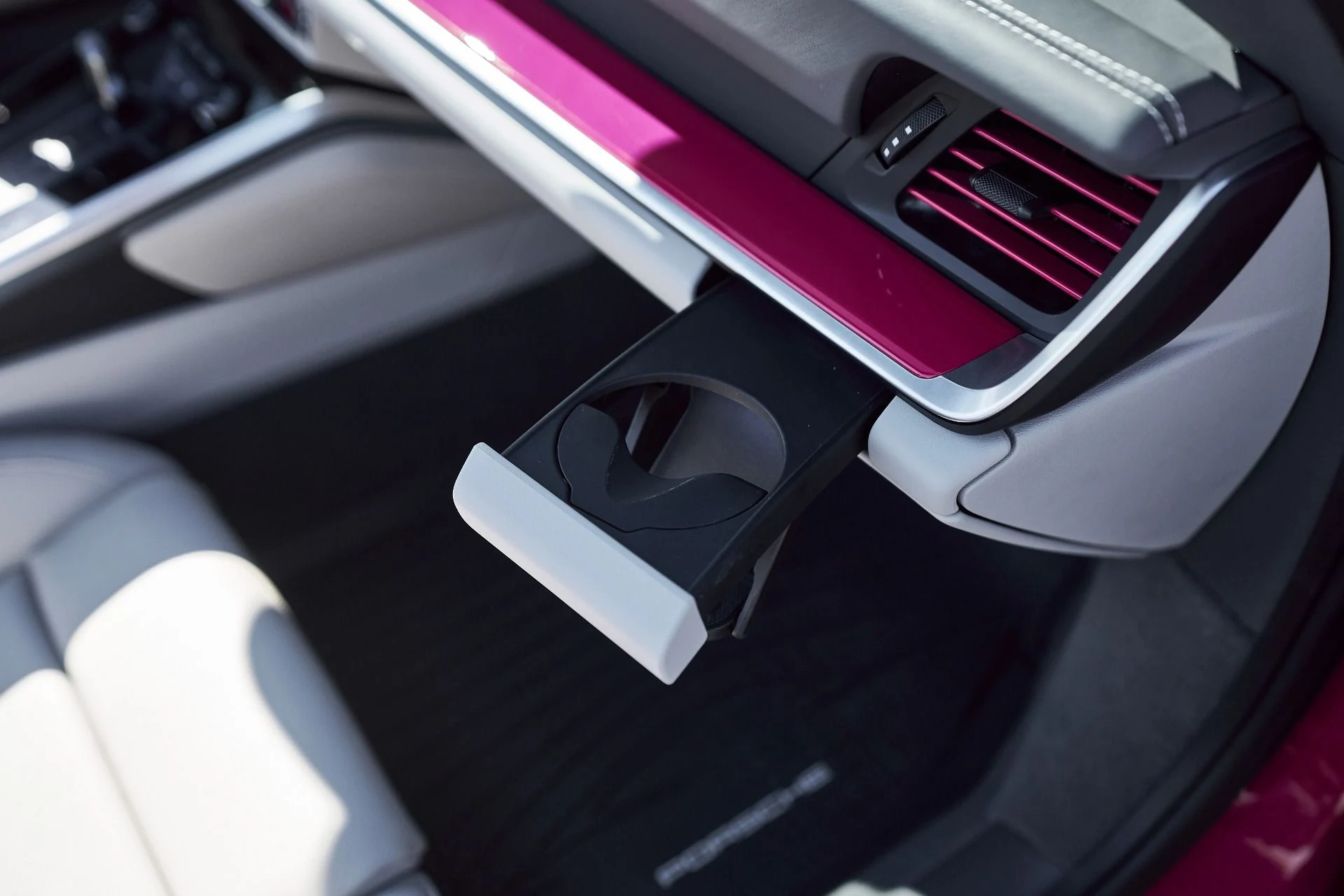 mph038_1997150888_Used_2023_Porsche_911_Turbo_1762568165_8b5ca9d668