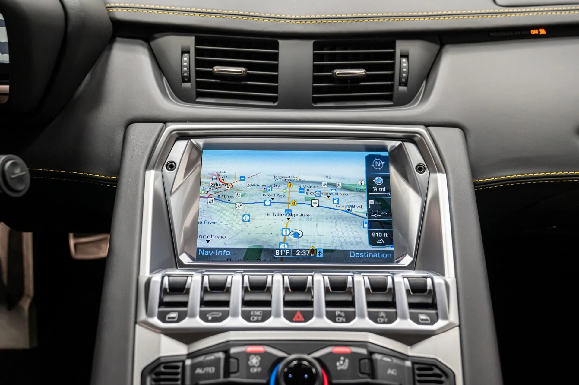 mph038_1997357343_Used_2014_Lamborghini_Aventador_1769104446_e7b54d2fb8