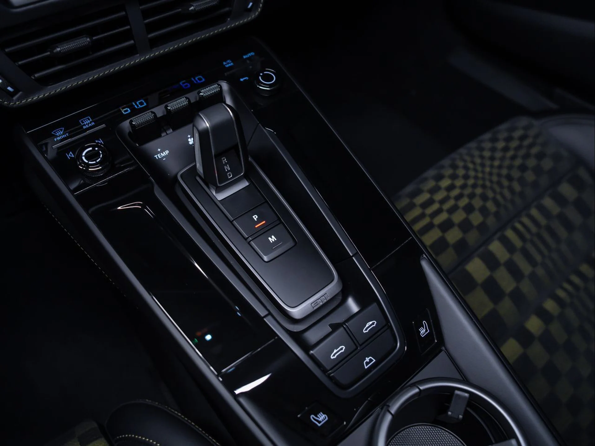 mph038_2002195345_cec9bb2025c9d059a1ef0069a9de24af_5e1bf87f97