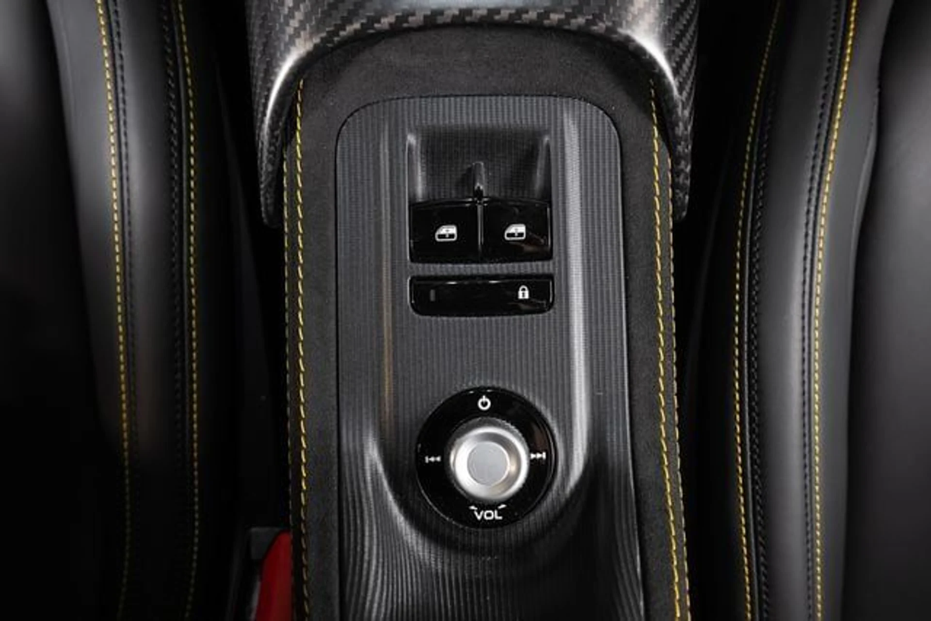 mph038_2008741449_30677267a49969ff07db697952f1a3a1x_0ba5f52a19