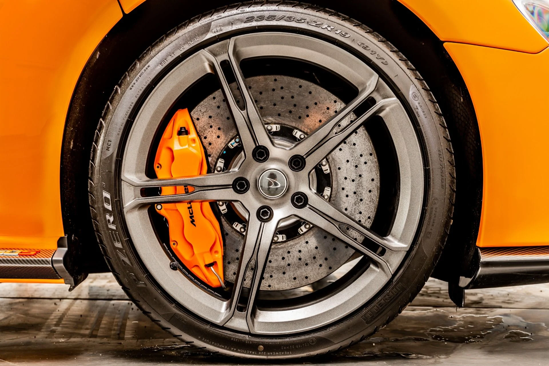 mph038_2011391602_Used_2015_Mc_Laren_650_S_Spider_Interior_and_Exterior_Carbon_Packs_Suspension_Lifter_1778269559_1580172c49