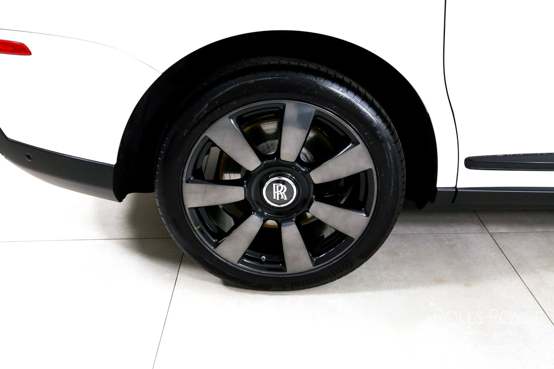 mph038_2015364843_Used_2022_Rolls_Royce_Cullinan_1773253709_eb56e018ae