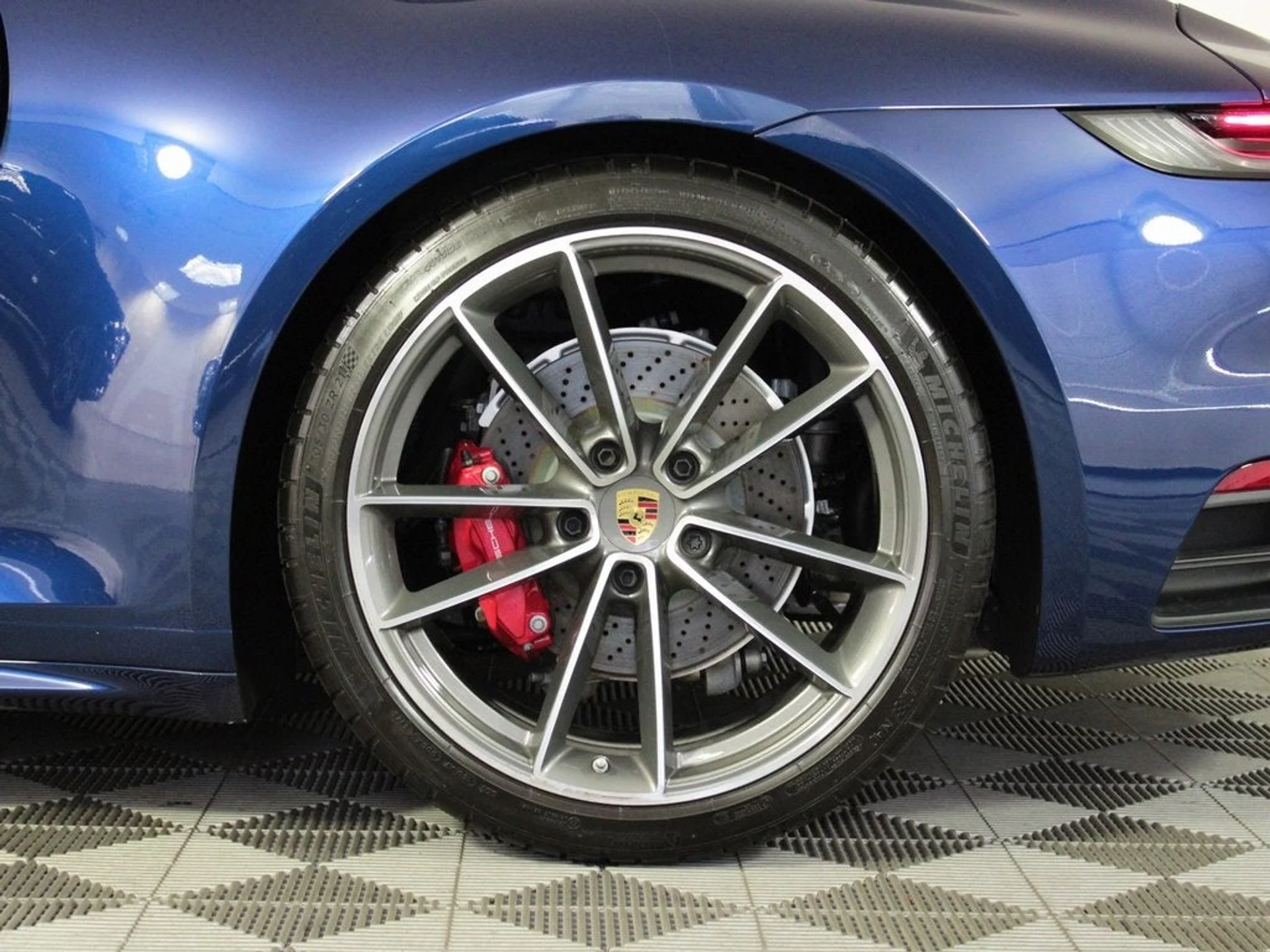 mph038_2019358741_39_d1aeab8032