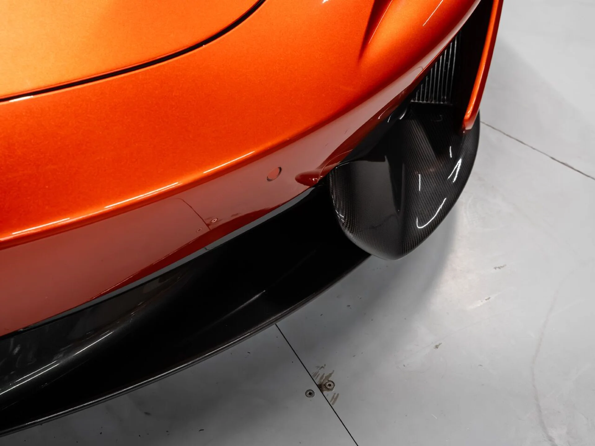 mph038_2019766886_mclaren_570s_2017_3c95b4993e