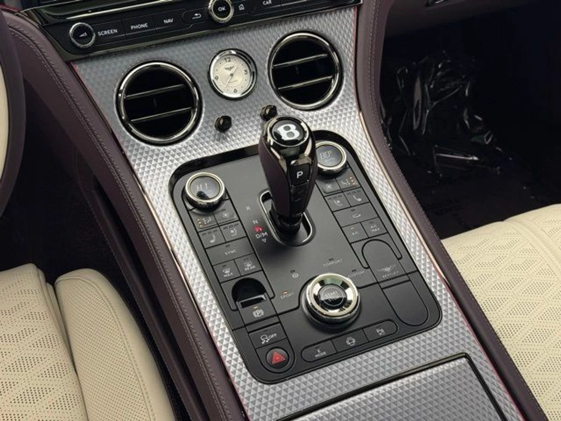 mph038_2020649253_usaianrjzurhkau6pko38s0un3yp_d29a7f81fe