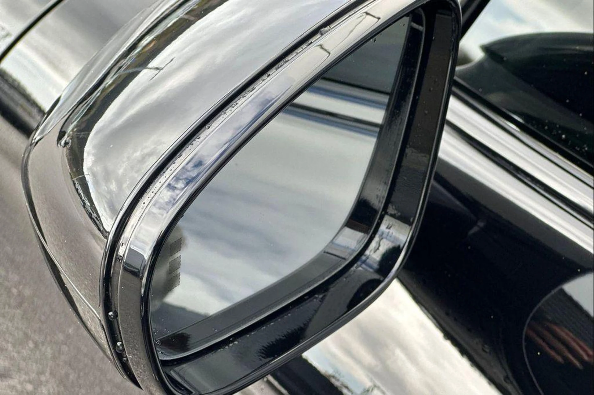 mph038_2025848234_l3i_Qhh_YL_00k_L_JQ_Xi_XB_Ohogl_E_fc18cc73de