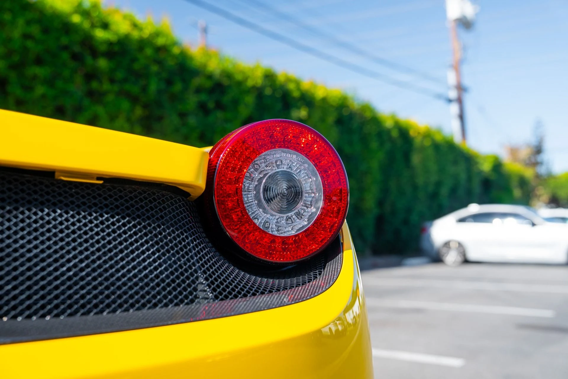 mph038_2031234856_Used_2012_Ferrari_458_Spider_1762304624_15deaa7a9c