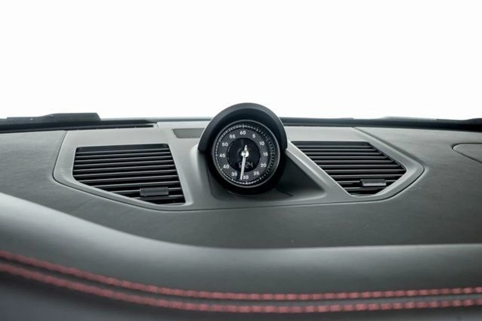 mph038_203209680_331f32a34504591a0da271495ac94a33x_30403ea272