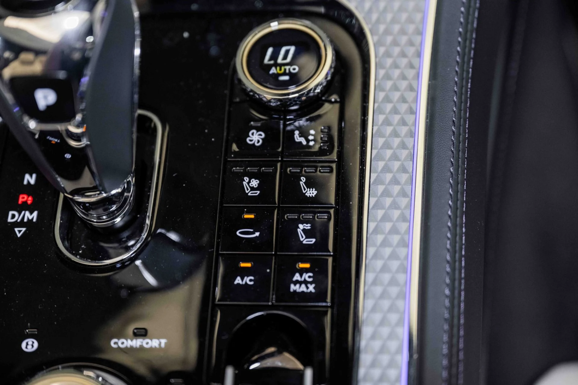 mph038_2041023200_Used_2024_Bentley_Continental_GTC_Mulliner_W12_1718978175_e27677fb0a