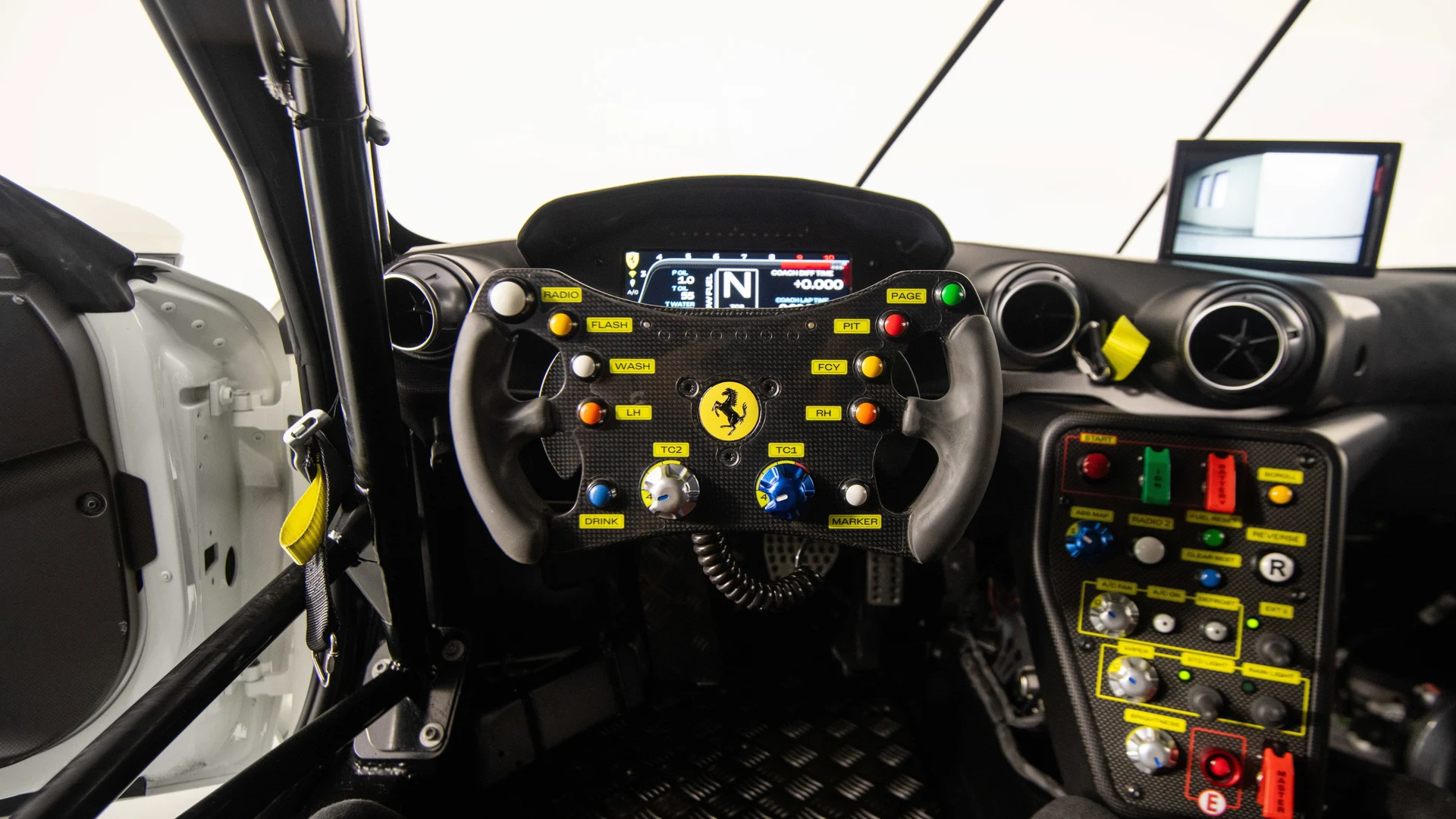 mph038_2042780239_20986abafc804c86b1558f4bc1dc0eed_42f9ae7091