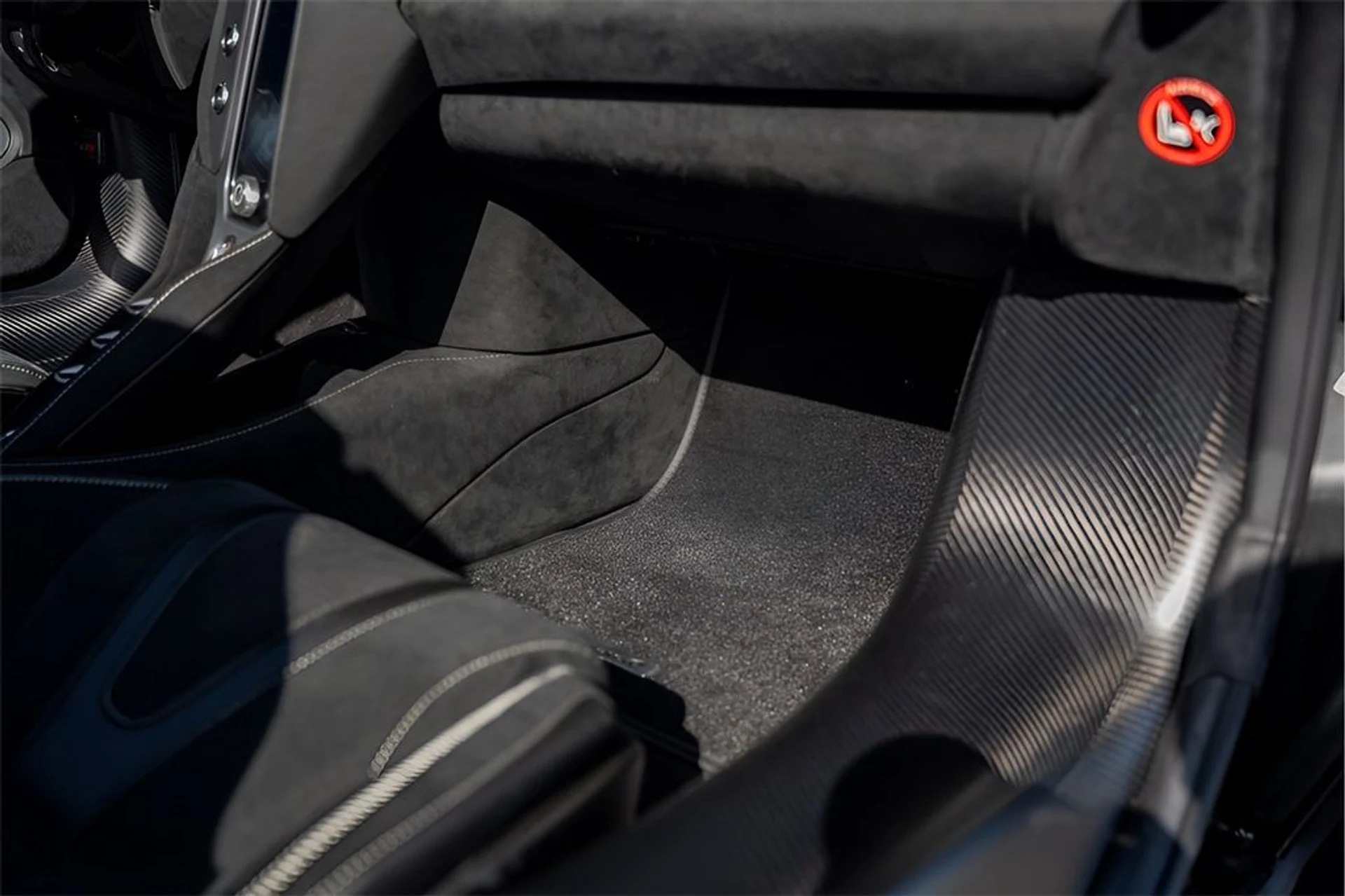 mph038_2046703803_image_40_b86144f363