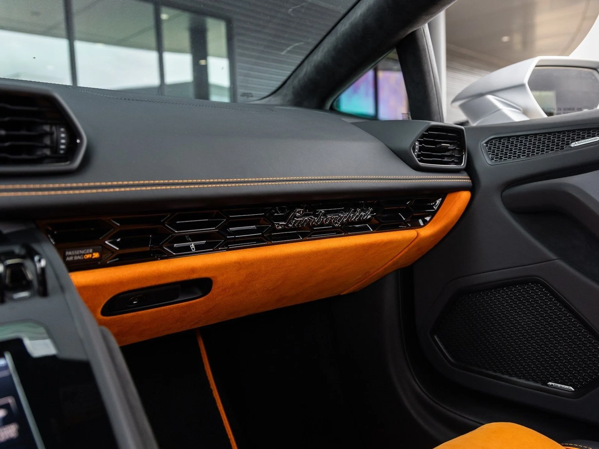 mph038_2057103799_39_3044e9b0c6