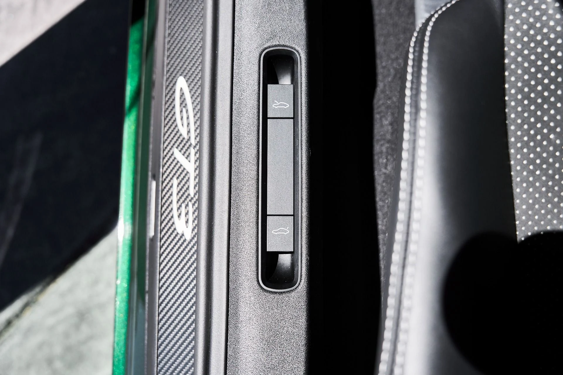 mph038_2059373611_Used_2025_Porsche_911_GT_3_1780363291_0443c18af7