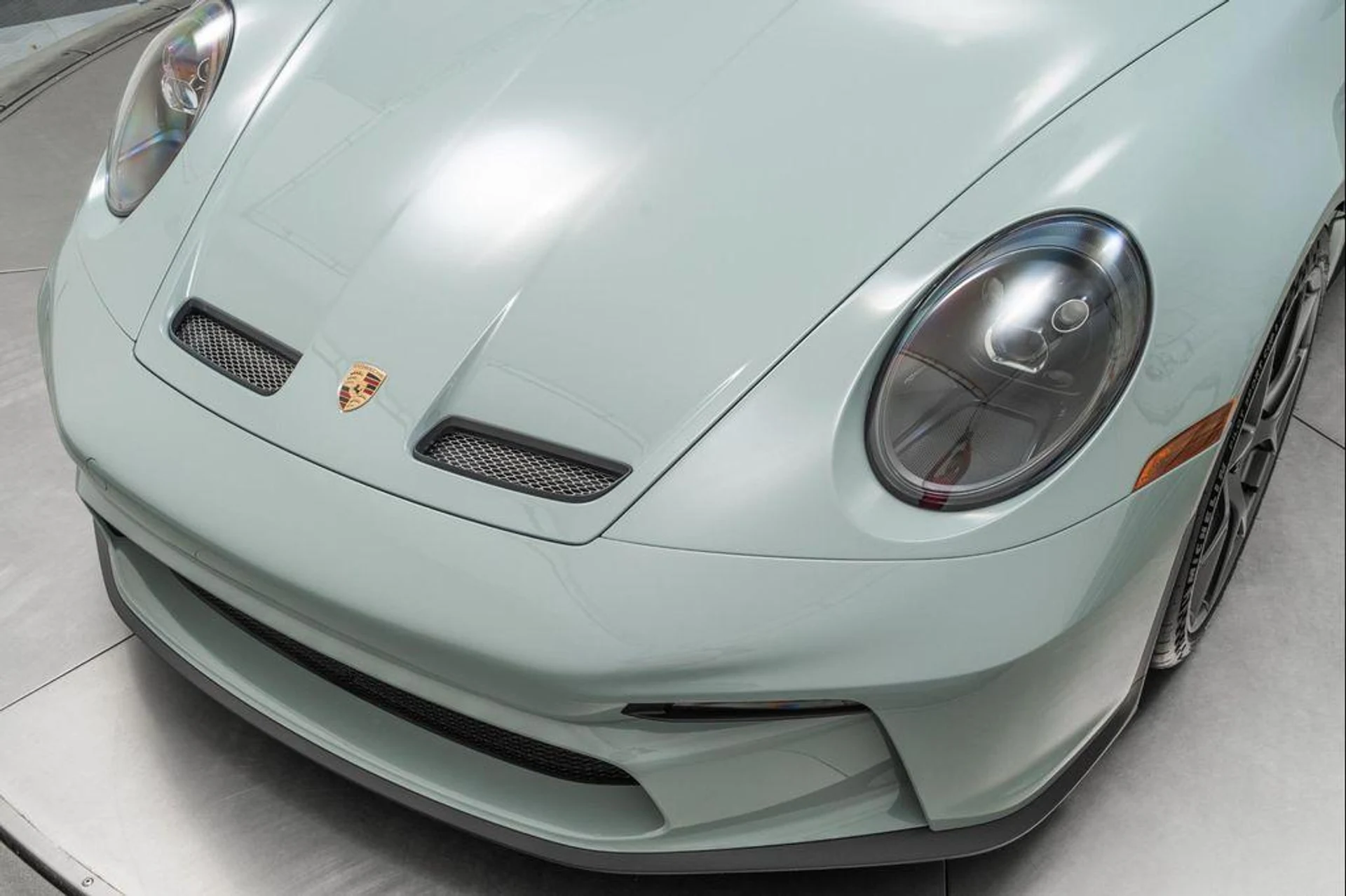 mph038_2060663731_QRO_Vwi_Of_B_o2_Hu_R_Ft_E_Wqgmtk_SFI_e53f9db42c