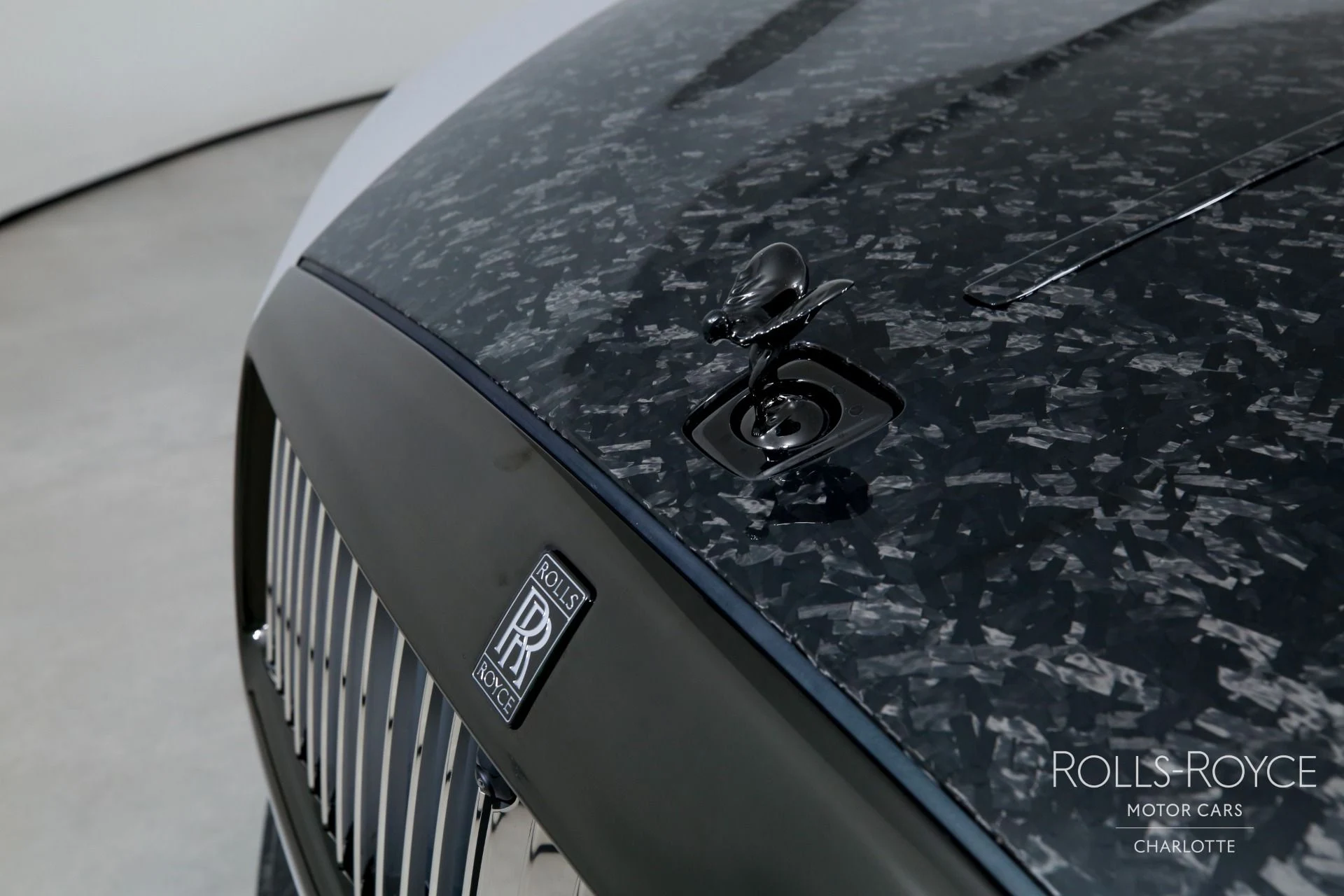 mph038_2072047515_Used_2025_Rolls_Royce_Black_Badge_Spectre_MANSORY_1760565218_d7c58cc6cc