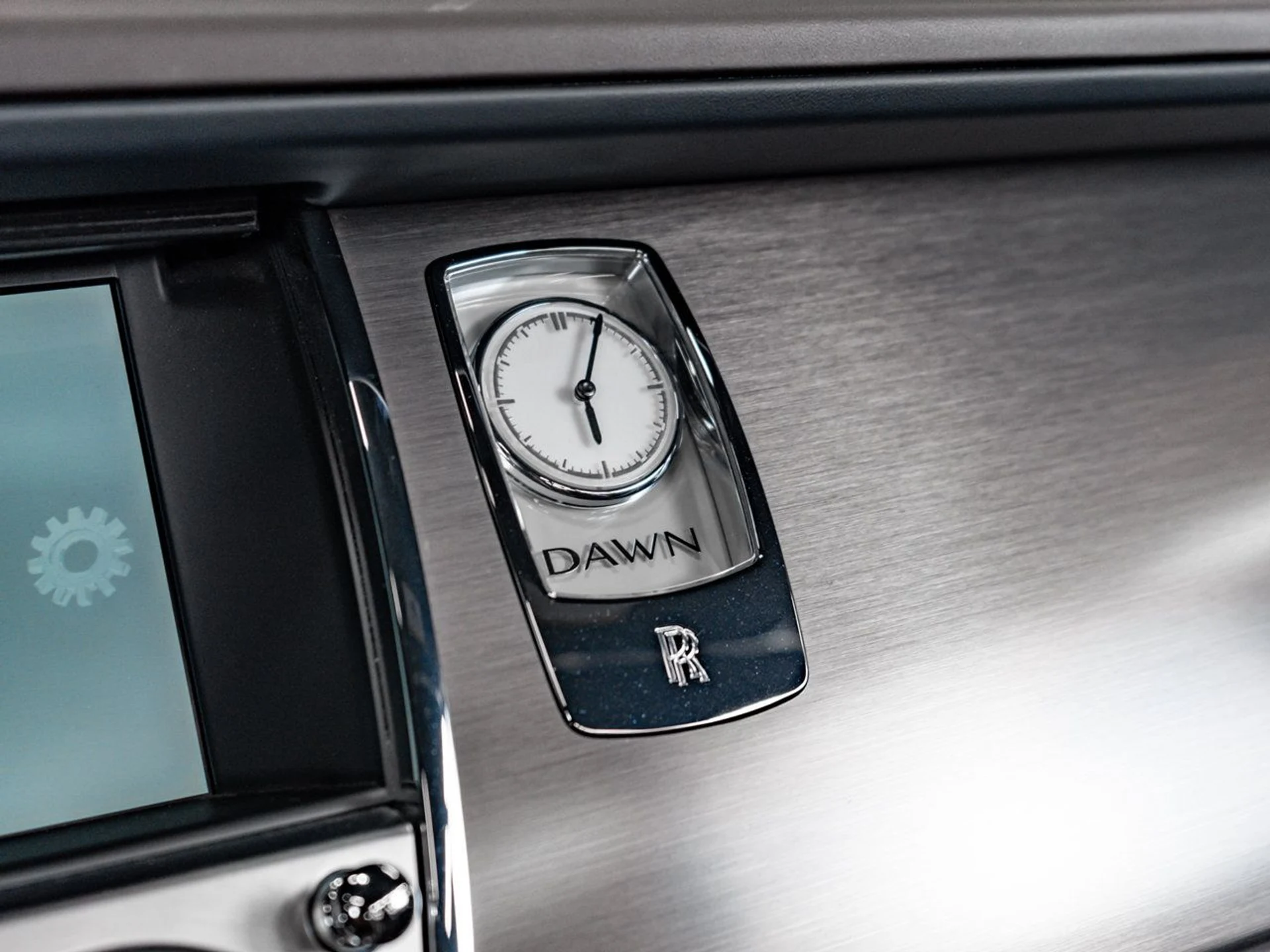 mph038_2073727840_rolls_royce_dawn_2016_fd30dfcd3e