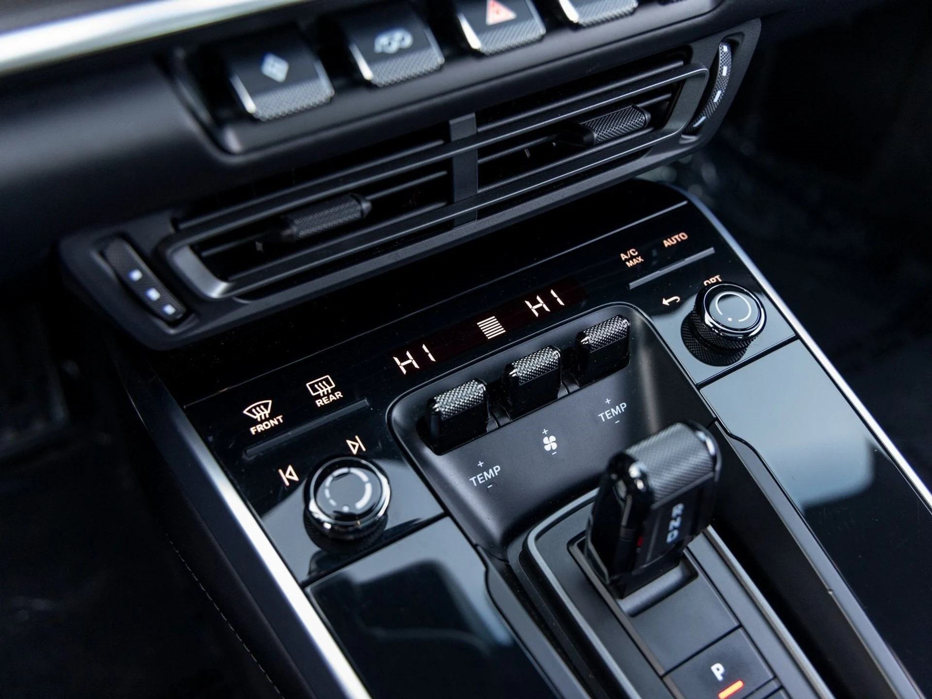 mph038_2076589295_39_c71477e9e1