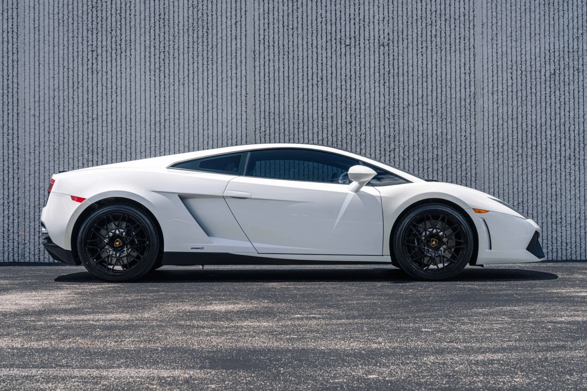 mph038_2078293633_Used_2013_Lamborghini_Gallardo_LP_550_2_w_Front_Lift_Reverse_Camera_Branding_Pack_1712609613_94adb7749b